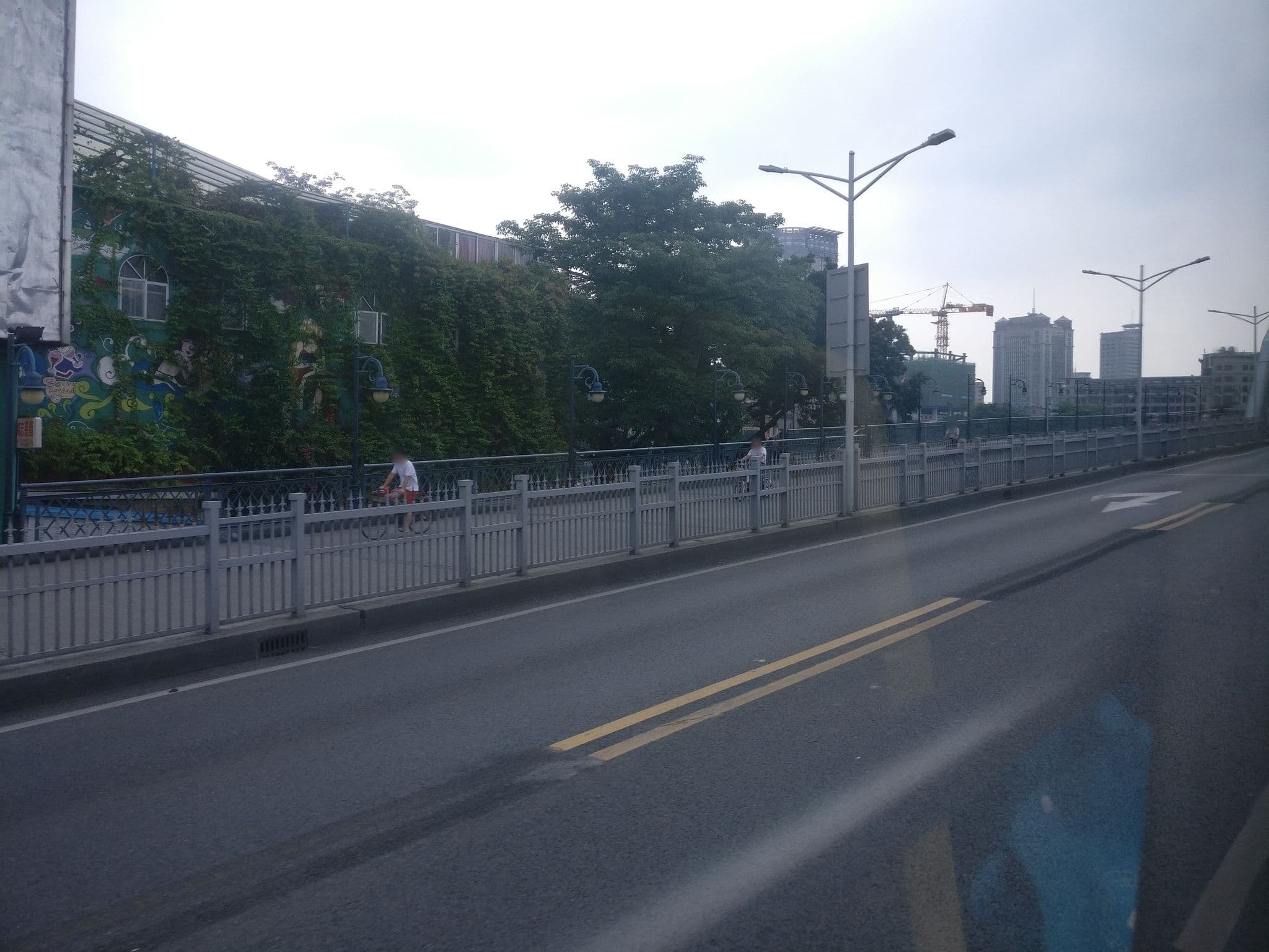 Street view near 迷途主题旅馆, Guangzhou — © aleung (CC BY-SA · Mapillary)