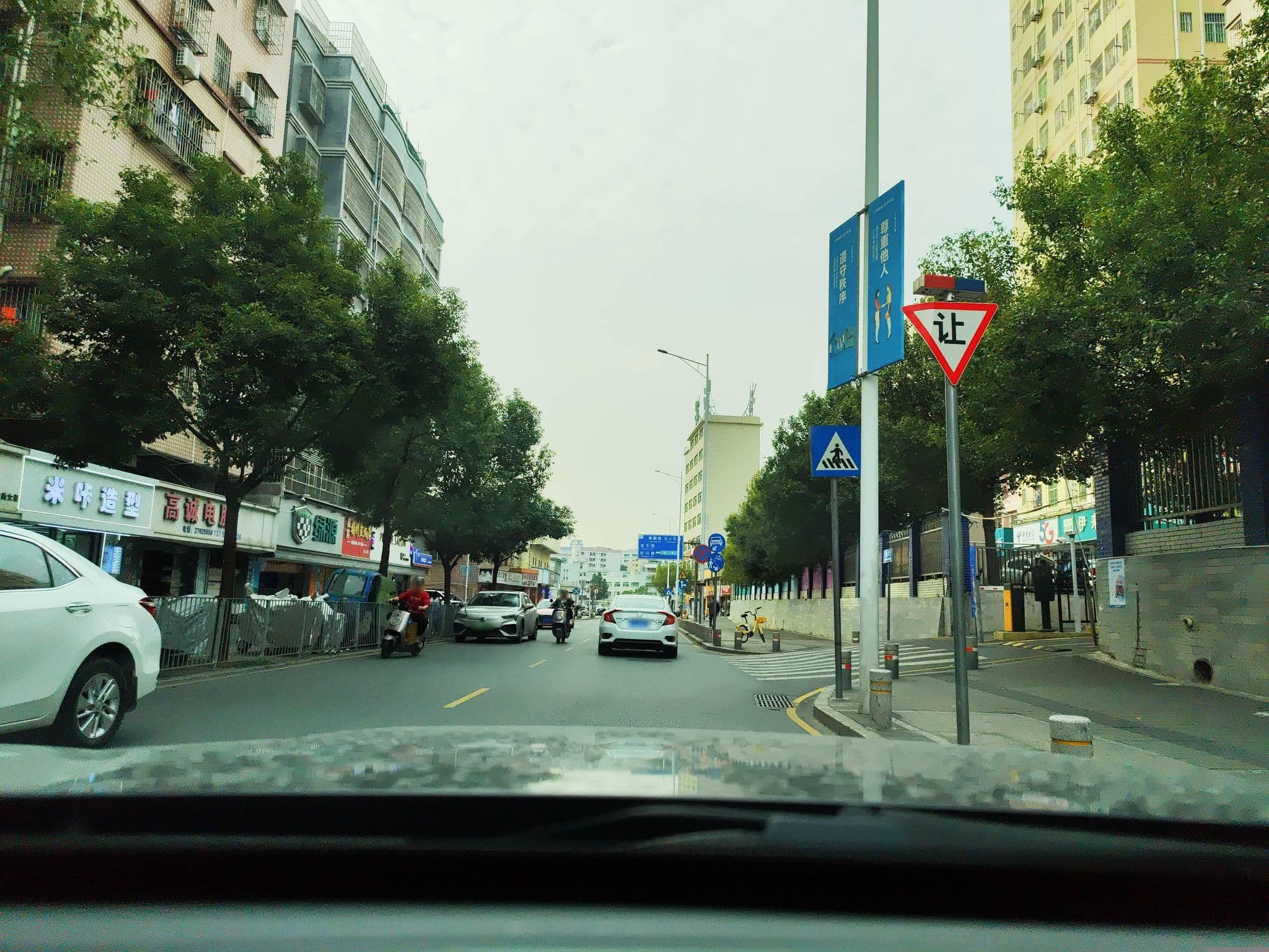 Street view near 深圳石岩平价旅馆, Baimang — © Obanazawa_Kuri (CC BY-SA · Mapillary)