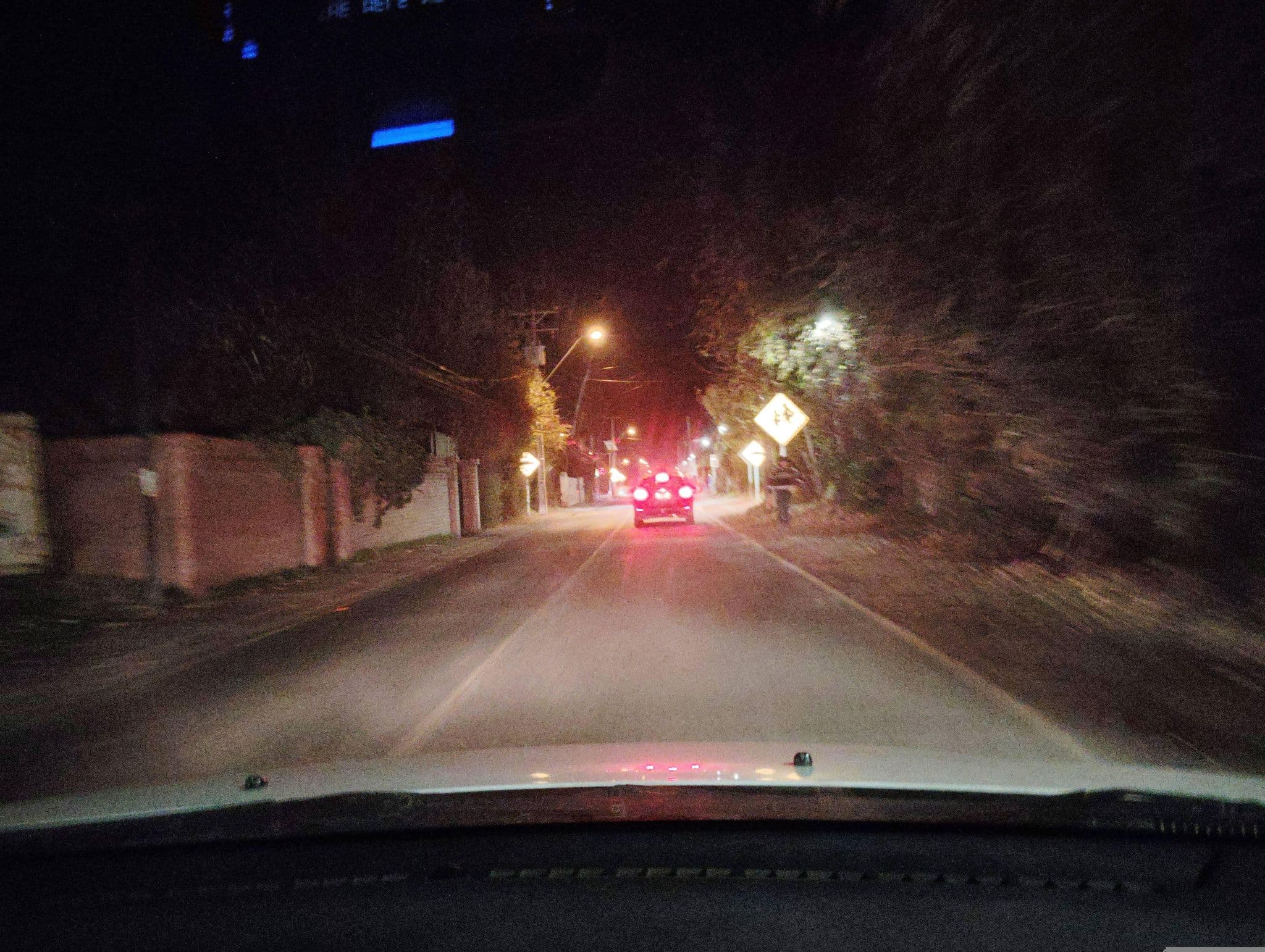 Street view near Hostal Los Castaños, San José de Maipo — © ariellopez (CC BY-SA · Mapillary)