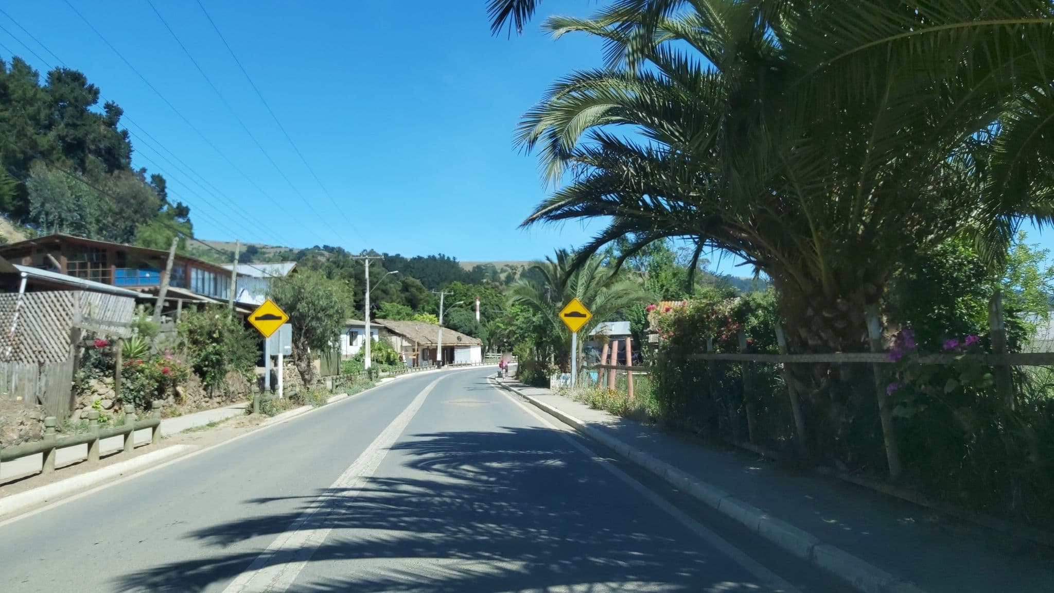 Street view near Pensión Chile, Paredones — © jptolosa (CC BY-SA · Mapillary)