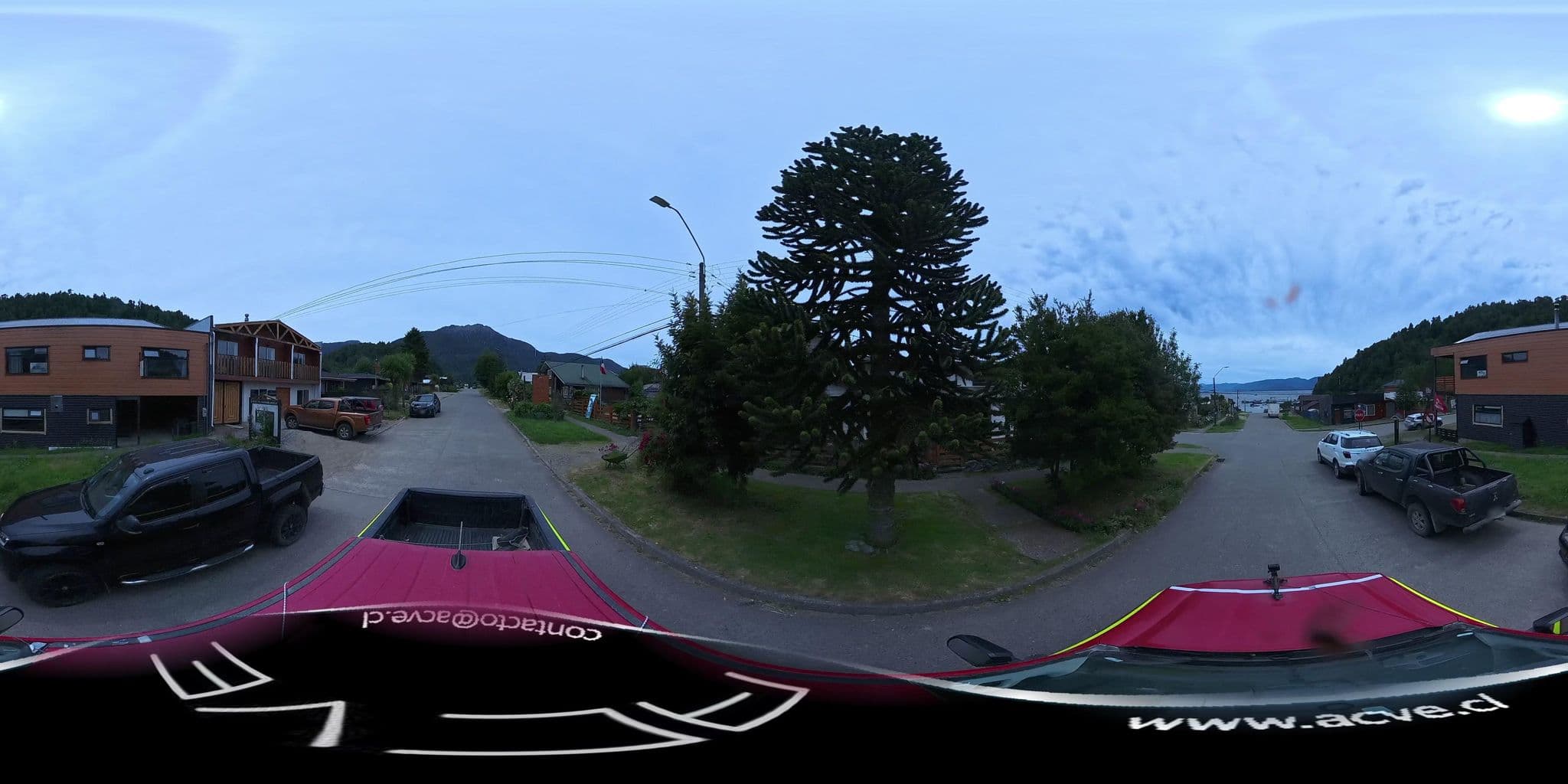Street view near Hostal Casablanca, Puerto Cisnes — © contactoacve (CC BY-SA · Mapillary)