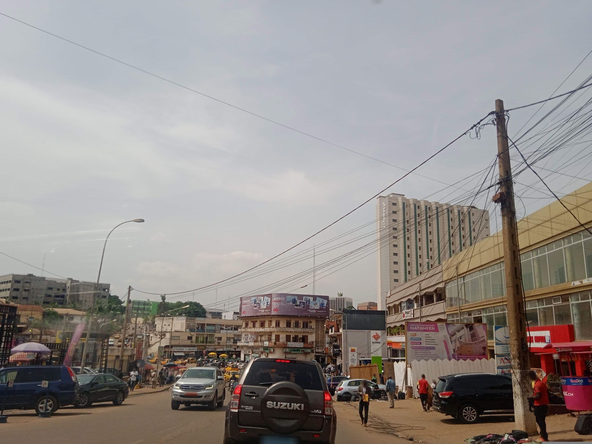 Street view near Capitol, Yaoundé