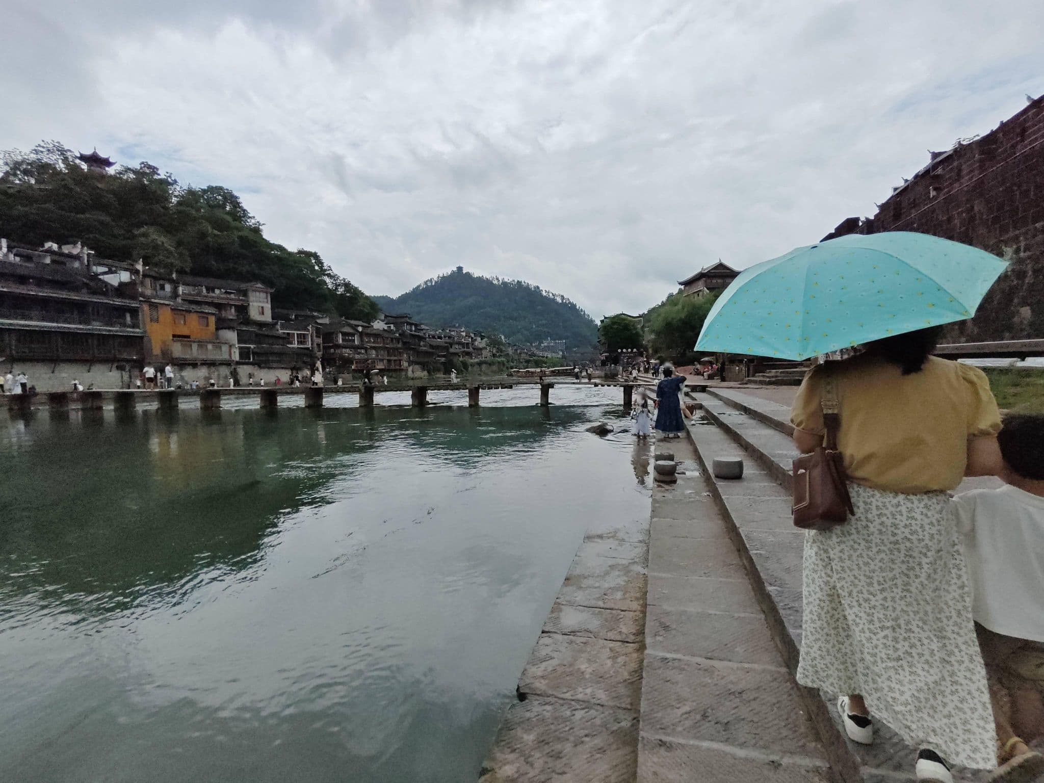 Street view near 凤凰文博宾馆, Fenghuang — © xbd (CC BY-SA · Mapillary)
