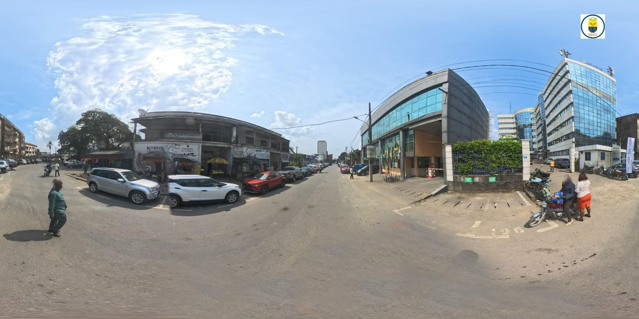 Street view near Hotel Prince de Galles, Douala