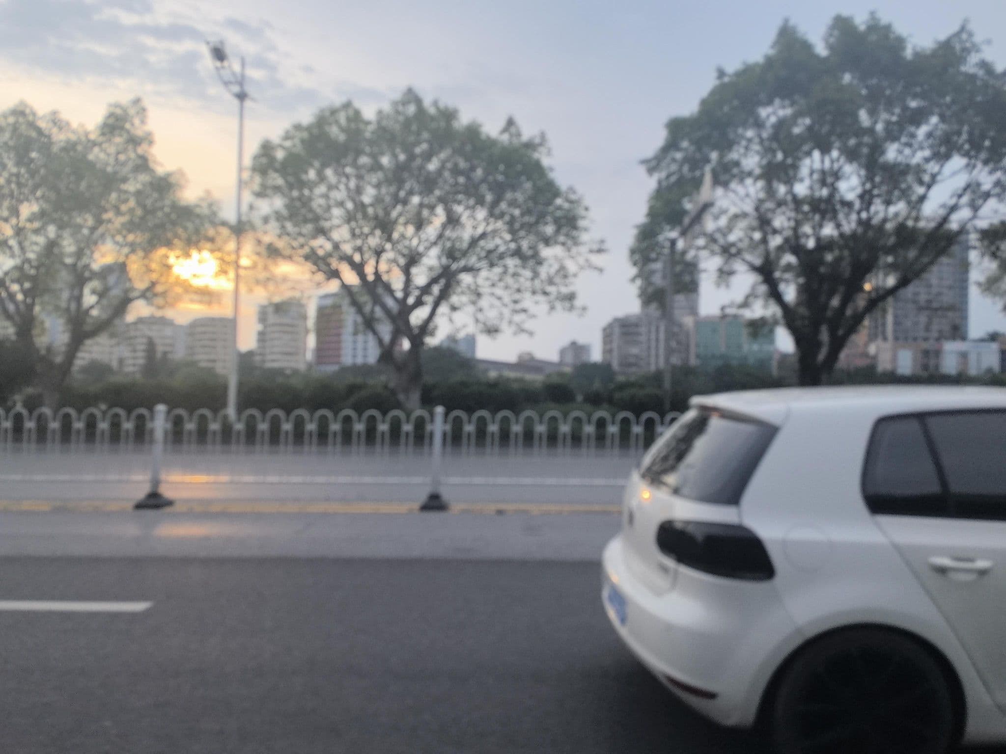 Street view near 江畔丽都酒店 Jiangpan Lidu Hotel, Shaoguan — © koharachan (CC BY-SA · Mapillary)