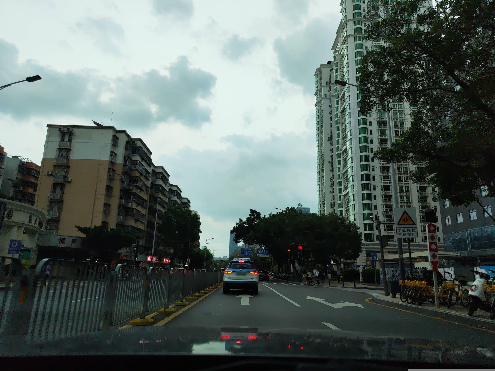 Street view near 深圳国际人才酒店, Shenzhen — © Obanazawa_Kuri (CC BY-SA · Mapillary)