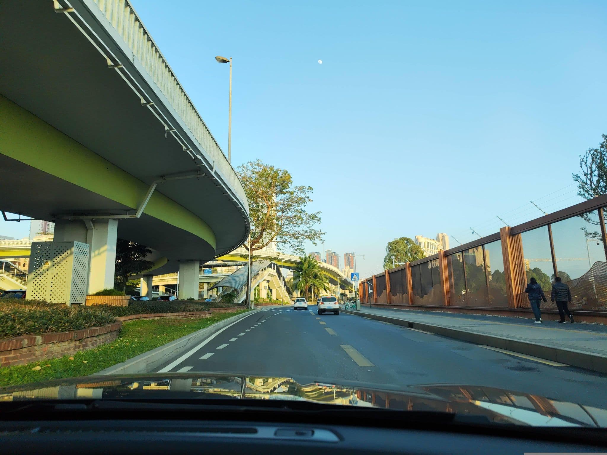 Street view near 深圳华丰酒店, Nanyuan Residential — © Obanazawa_Kuri (CC BY-SA · Mapillary)