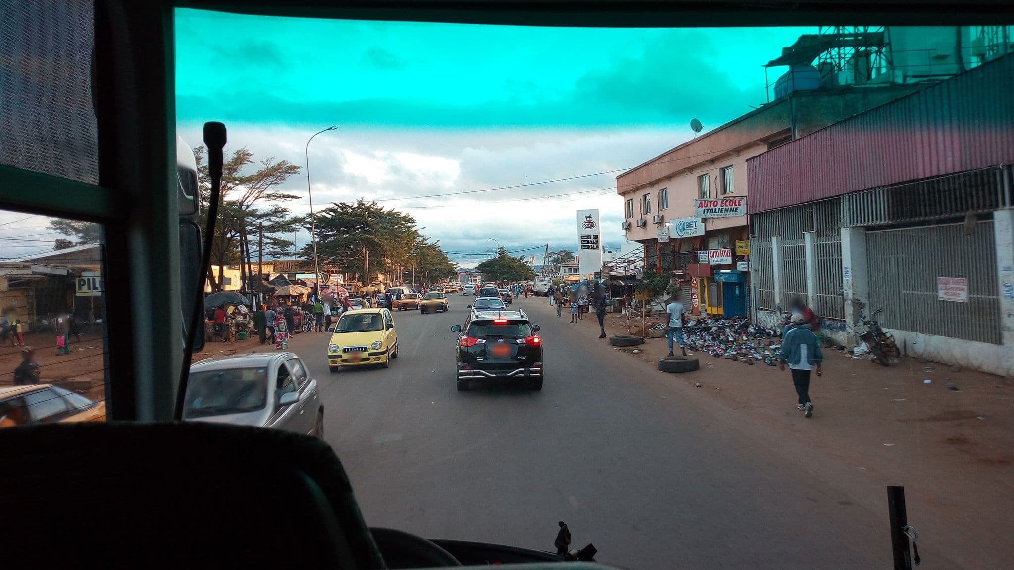 Street view near Auberge grd mvan, Yaoundé