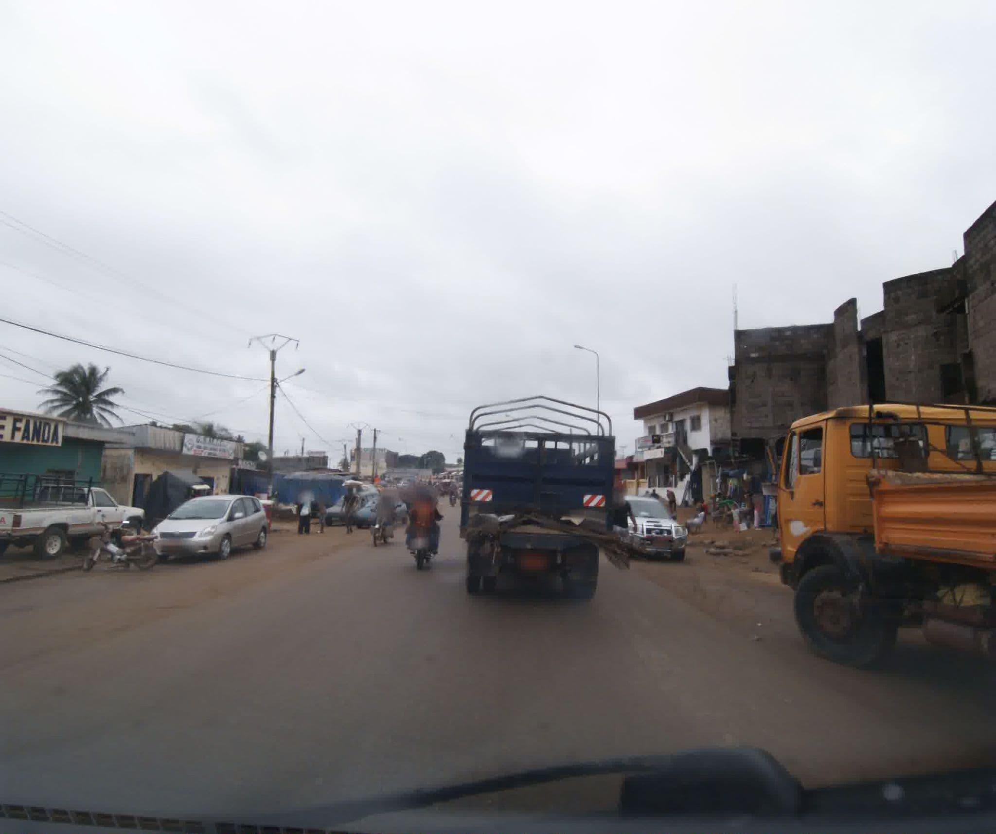 Street view near Auberge La Fanda, Kribi — © sogefi (CC BY-SA · Mapillary)