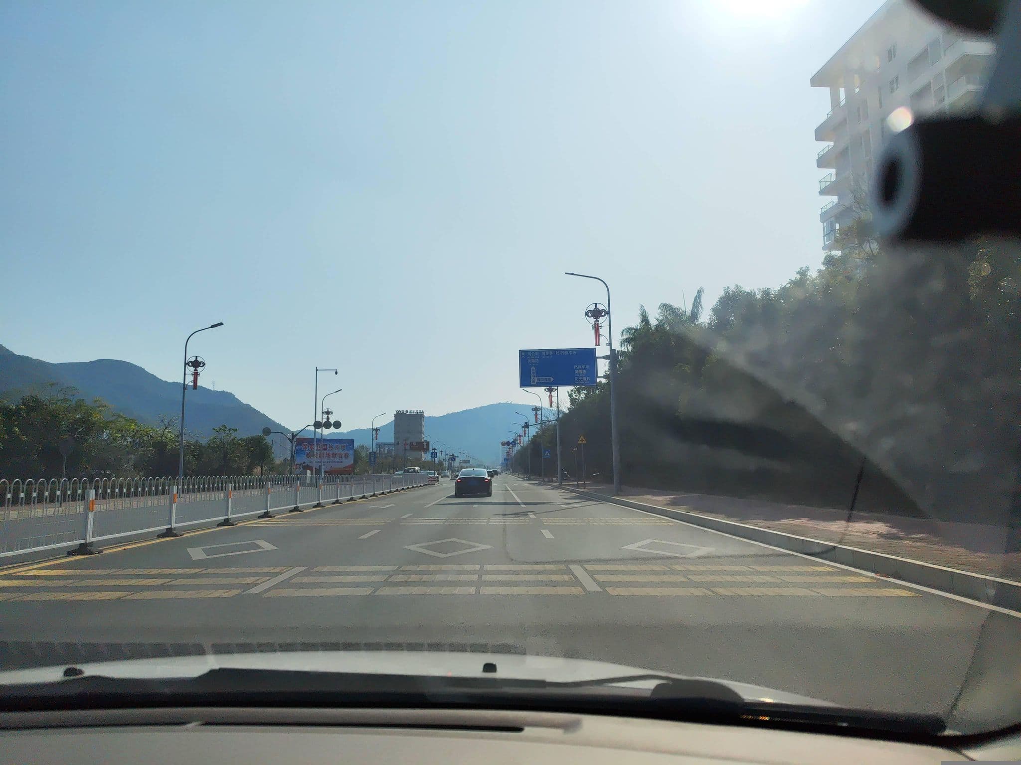 Street view near 惠州巽寮湾豪庭假日酒店, Danshui — © Obanazawa_Kuri (CC BY-SA · Mapillary)
