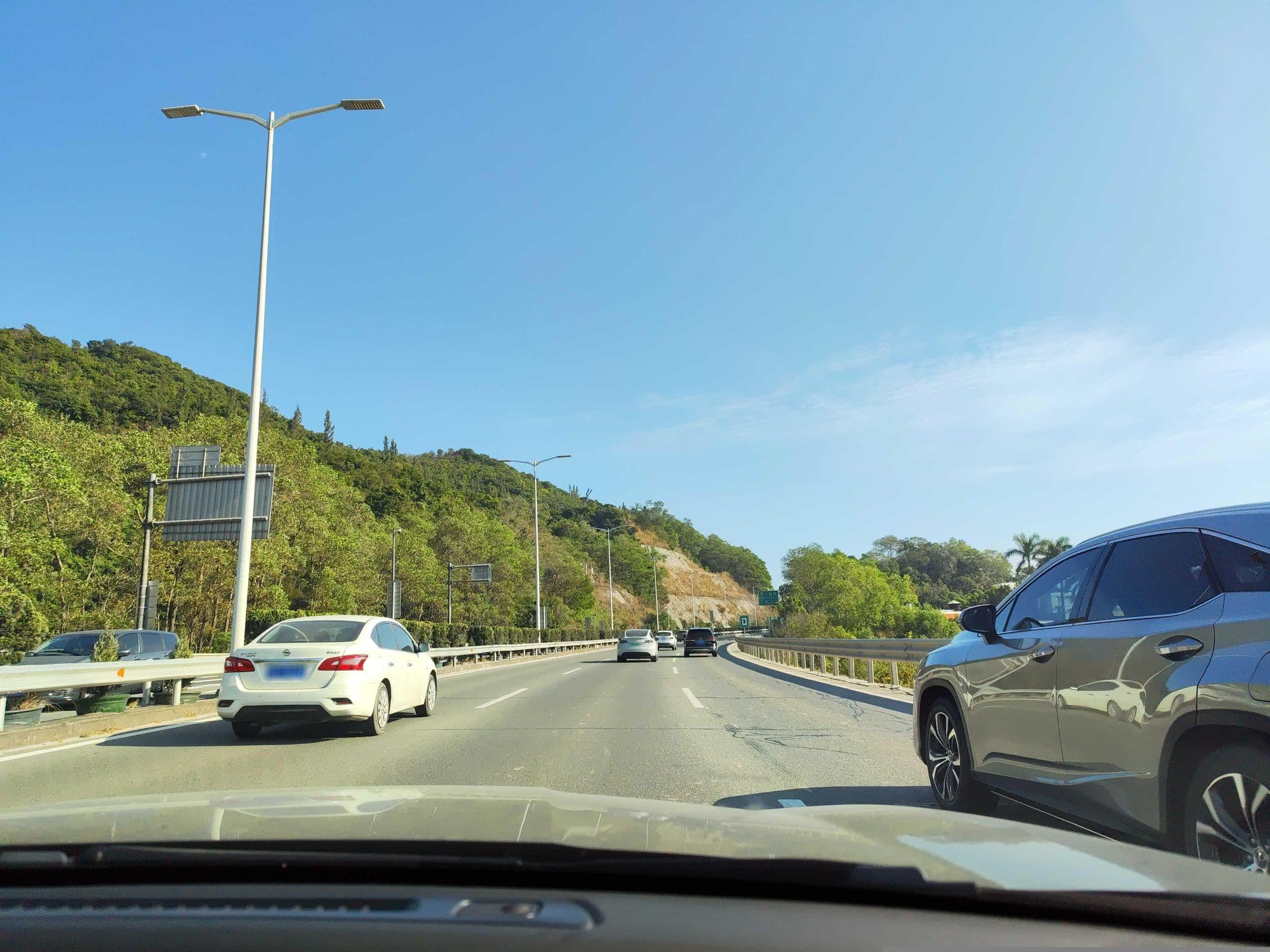 Street view near 深圳小梅沙水一方主题酒店公寓, Longgang — © Obanazawa_Kuri (CC BY-SA · Mapillary)