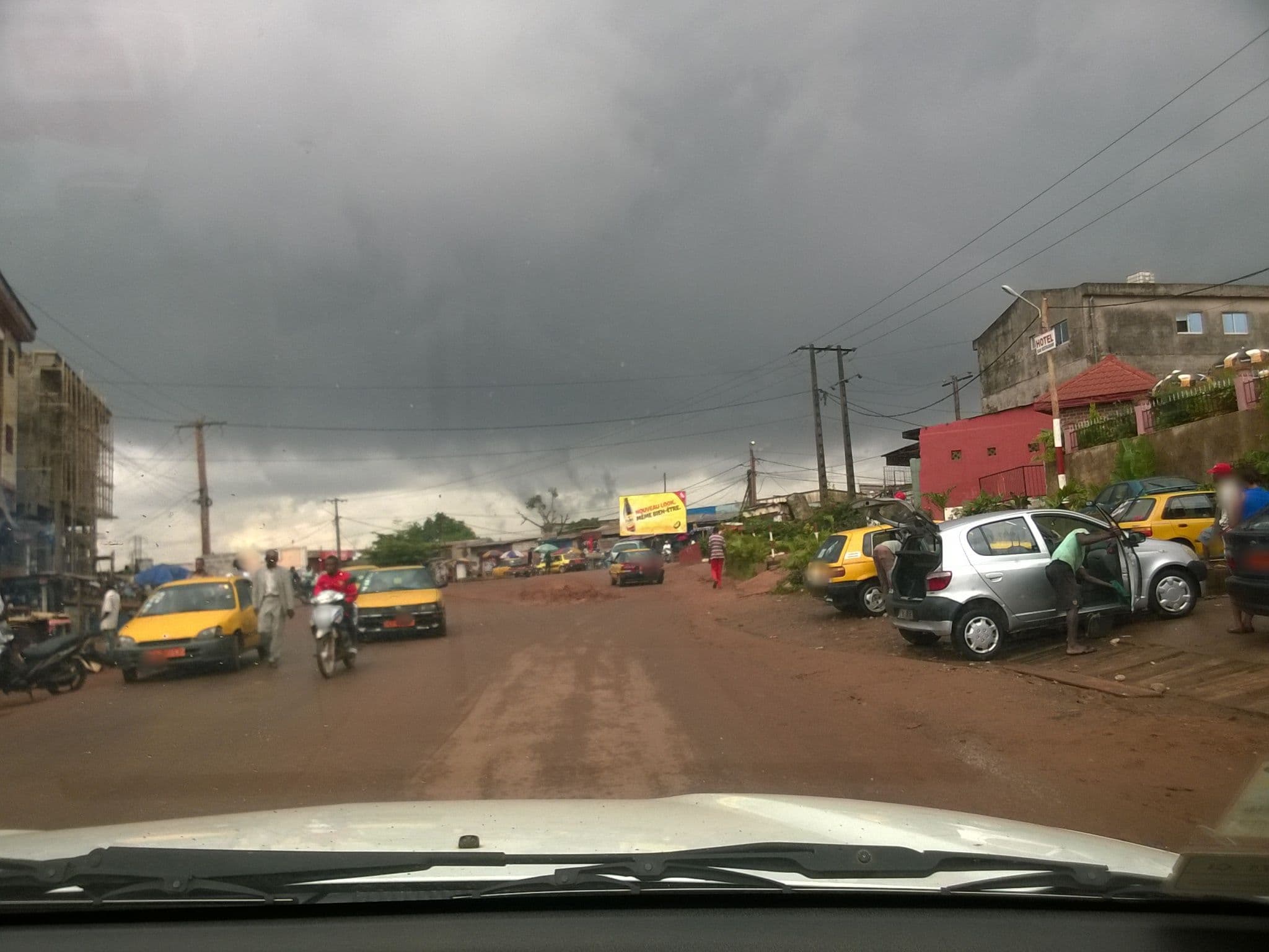 Street view near Graces Hotel, Yaoundé