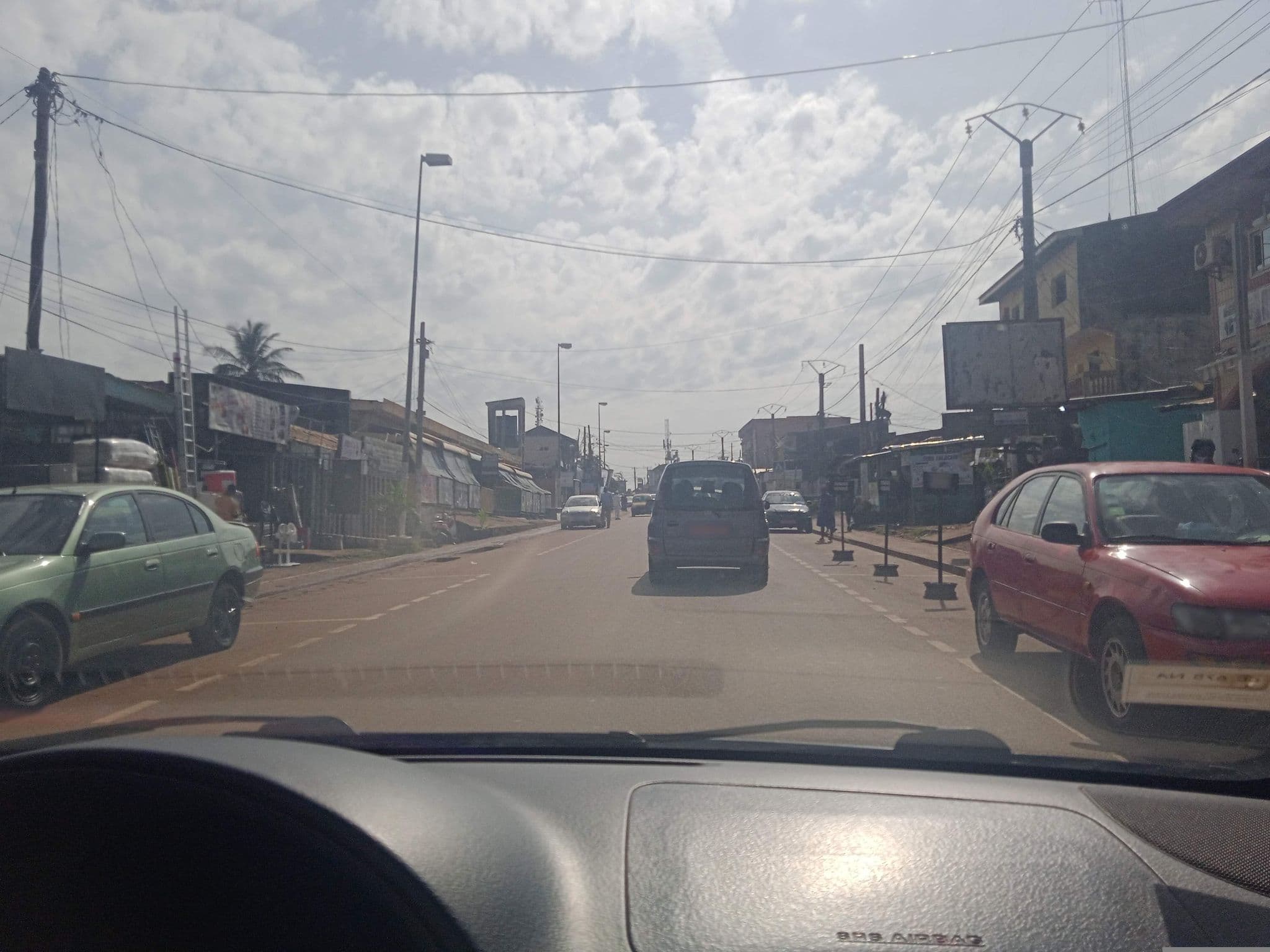 Street view near Travel Lodges, Yaoundé