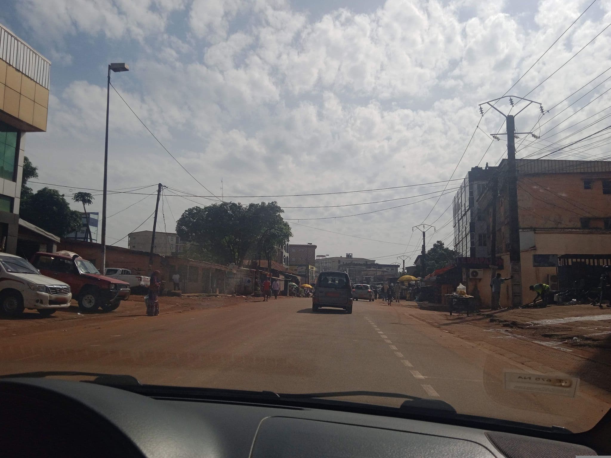 Street view near Matonsi Hôtel, Yaoundé