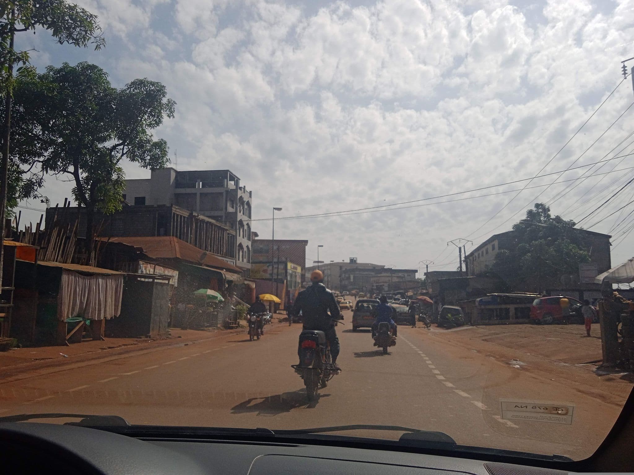 Street view near Hôtel De L'avenir, Yaoundé — © ArnoldNkwabong (CC BY-SA · Mapillary)
