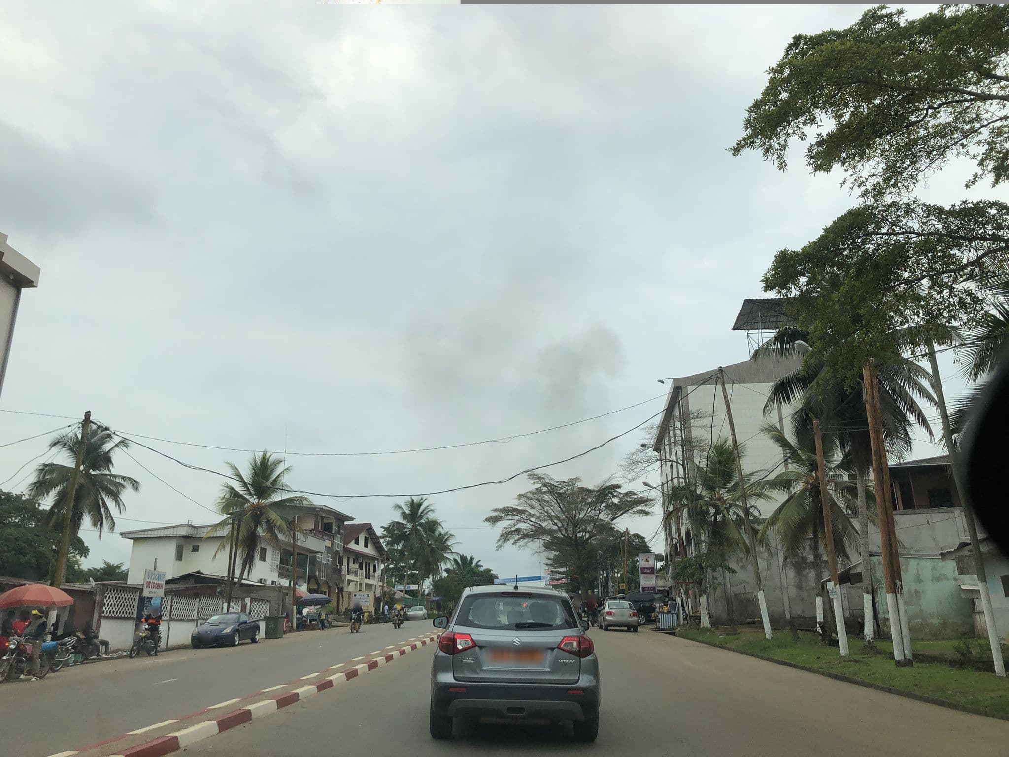 Street view near Julienne hôtel, Kribi — © peltiern (CC BY-SA · Mapillary)