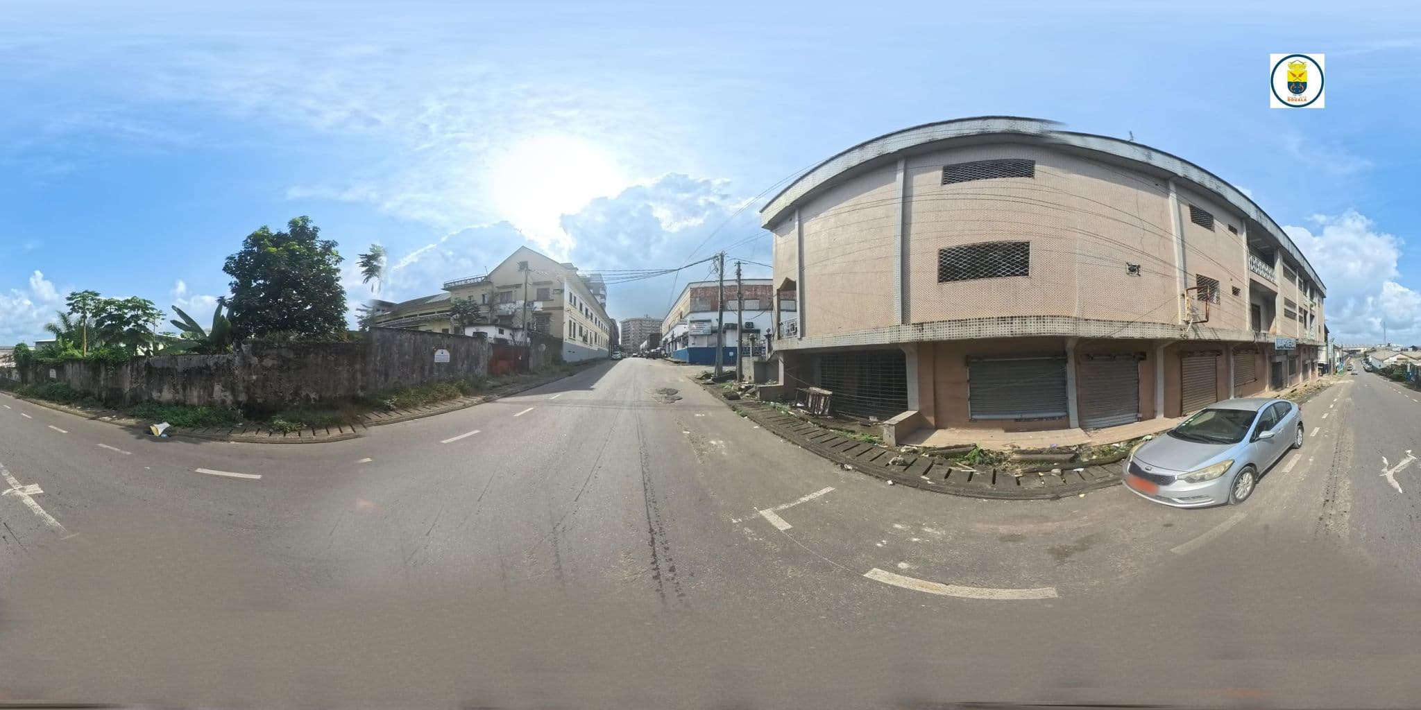 Street view near Procure - Centre d'accueil missionnaire, Douala — © keke (CC BY-SA · Mapillary)