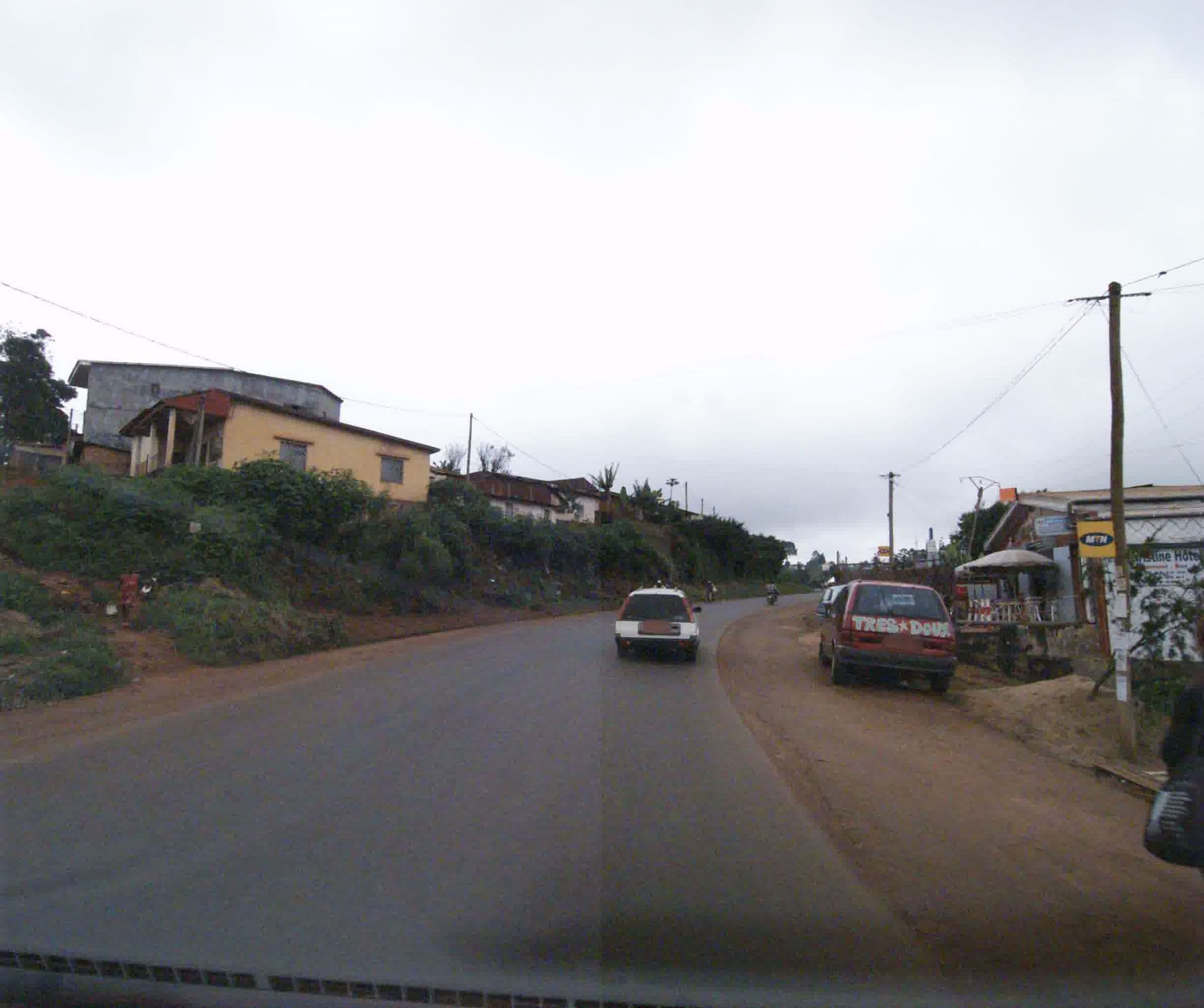 Street view near Christine Hôtel, Dschang — © sogefi (CC BY-SA · Mapillary)