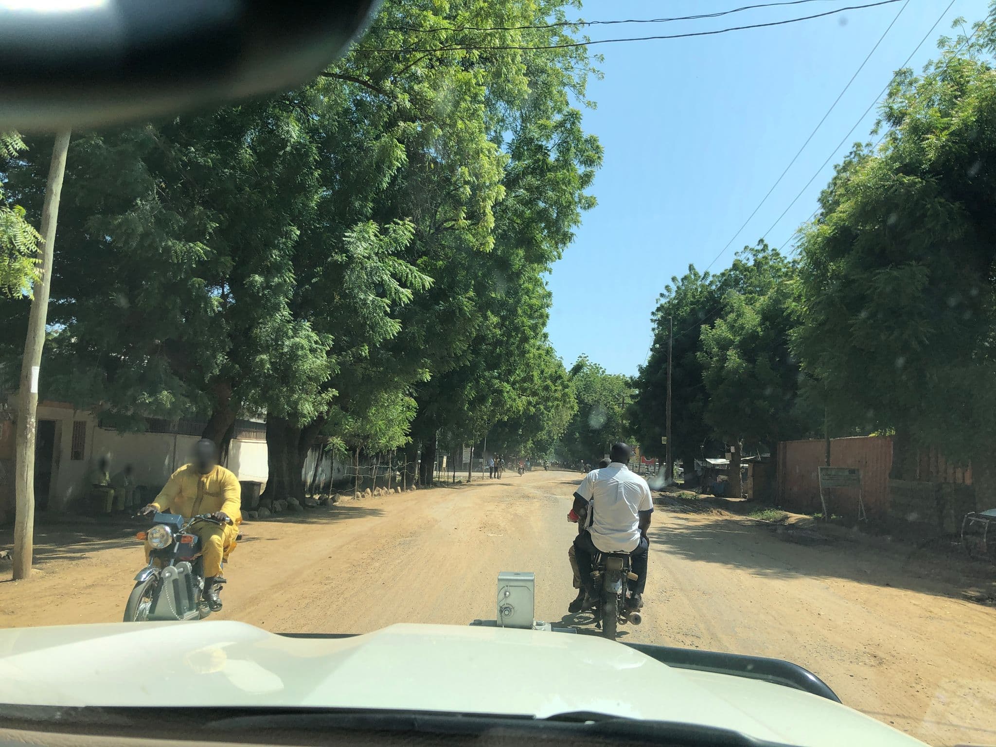 Street view near Oumarou Sanda Ibrahim, Maroua — © peltiern (CC BY-SA · Mapillary)