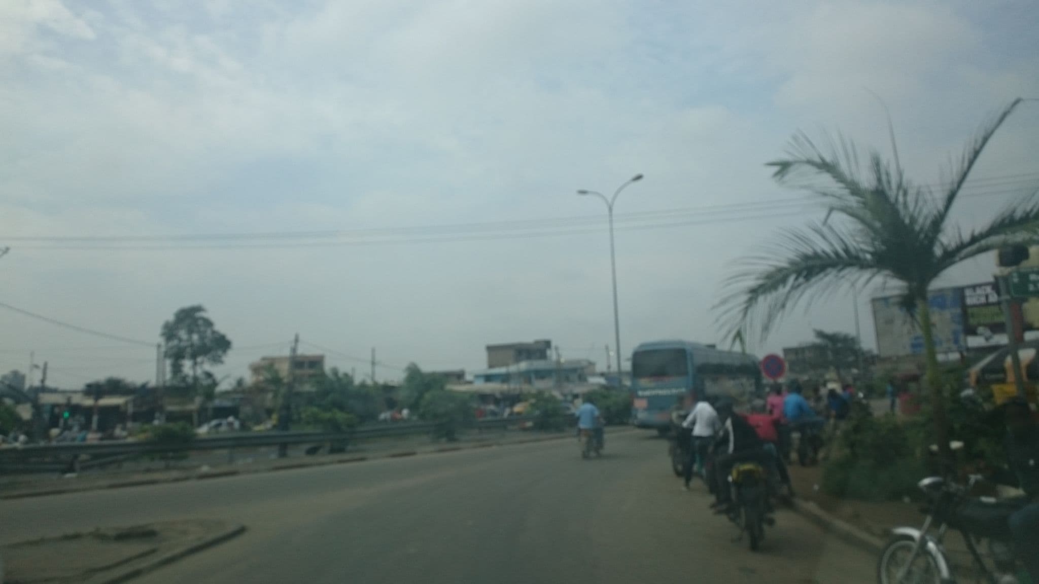 Street view near Motel Kemat, Douala — © jeanfrancis (CC BY-SA · Mapillary)