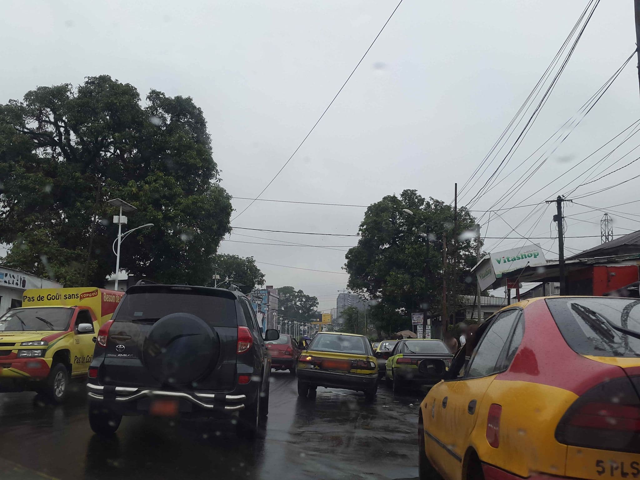 Street view near Hotel Pacific, Douala