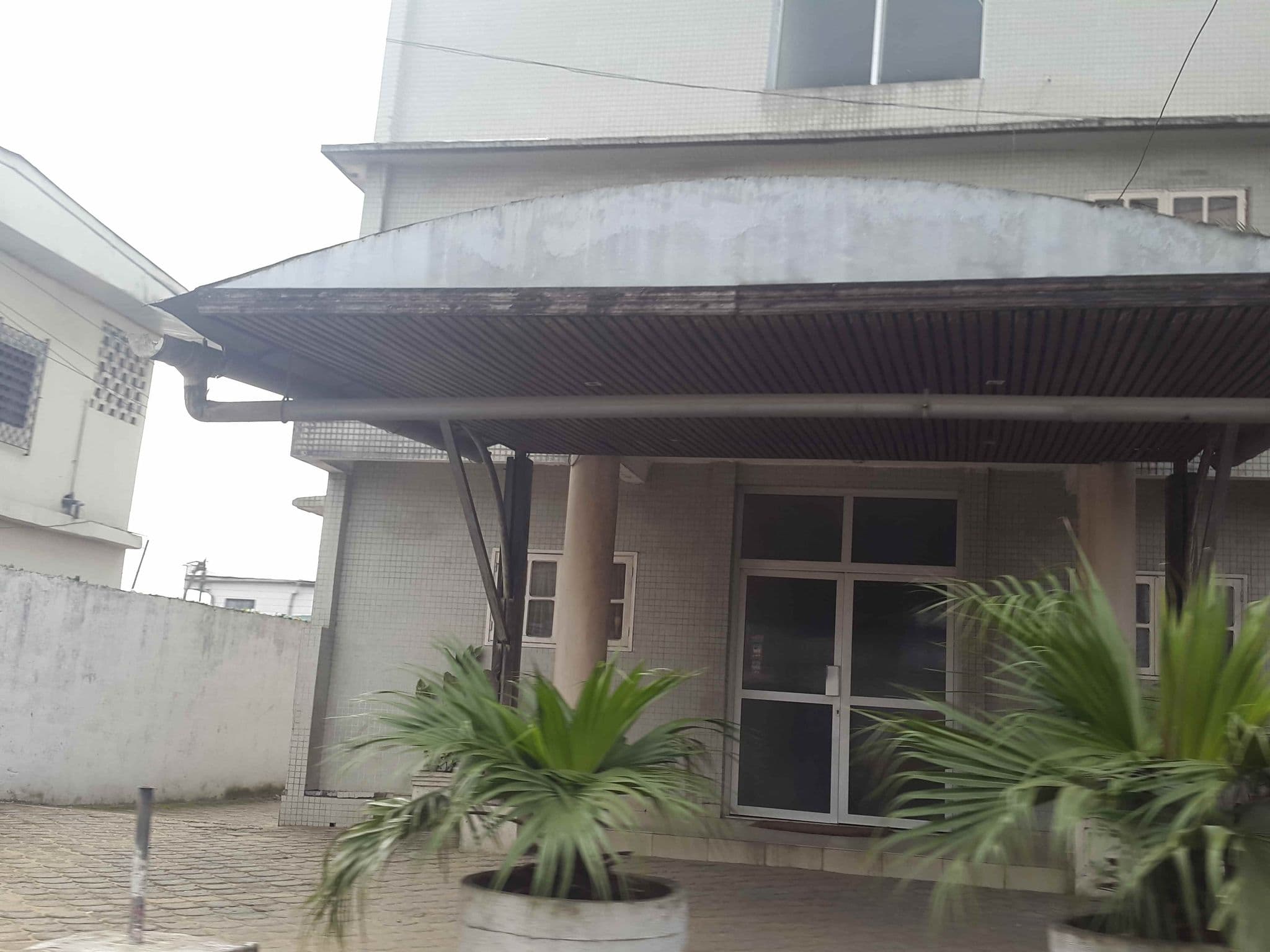 Street view near Hôtel Madiba, Douala