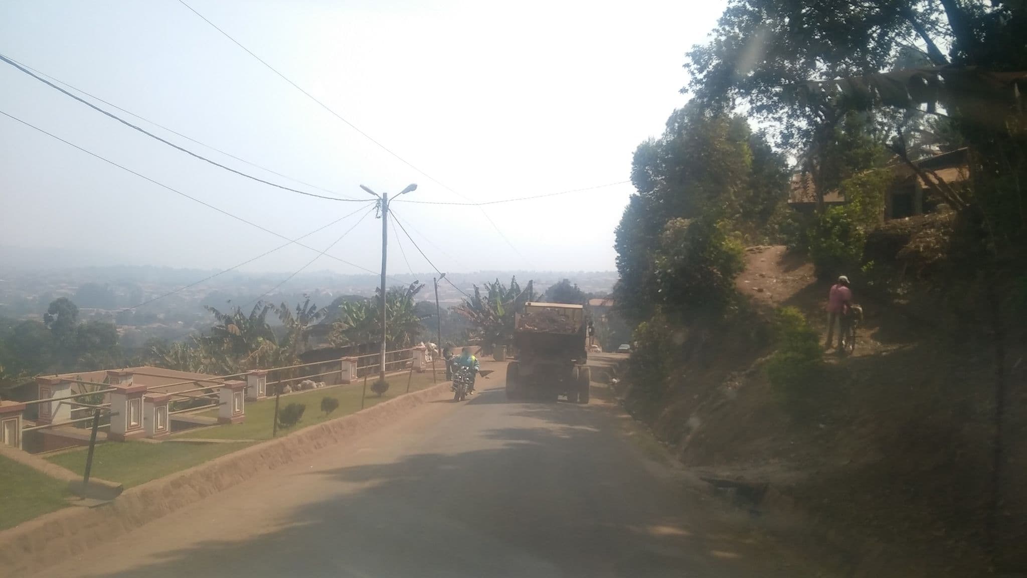 Street view near Guins Palace Hôtel, Bafoussam — © albingasparetto (CC BY-SA · Mapillary)