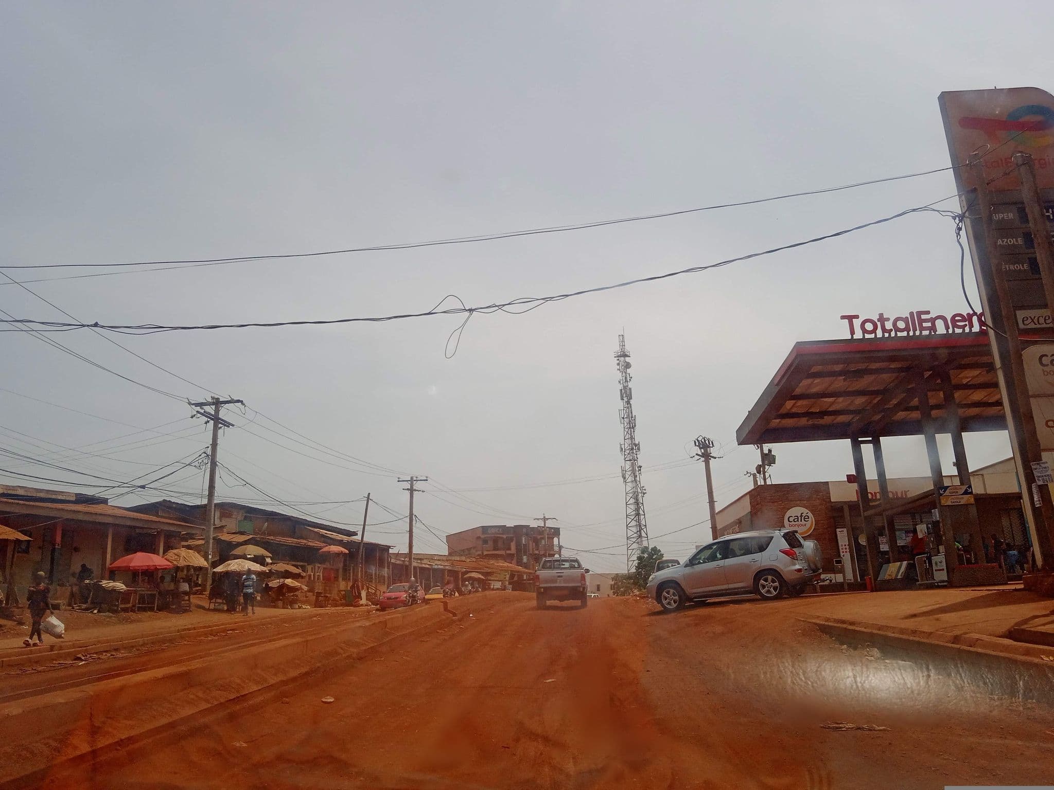 Street view near KITIOS HOTEL LODGE, Yaoundé