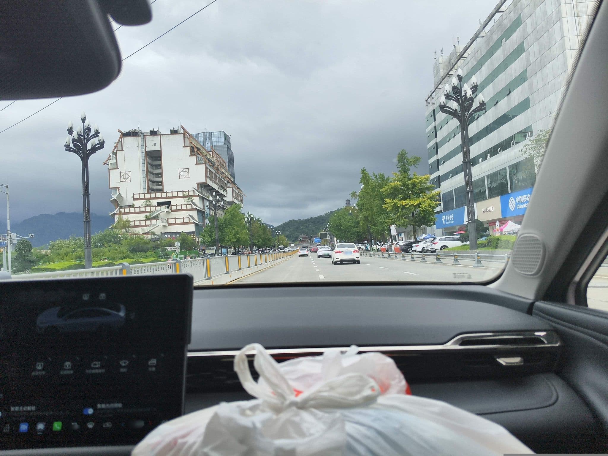 Street view near 安雅漫途酒店, Tianpeng — © fuf (CC BY-SA · Mapillary)