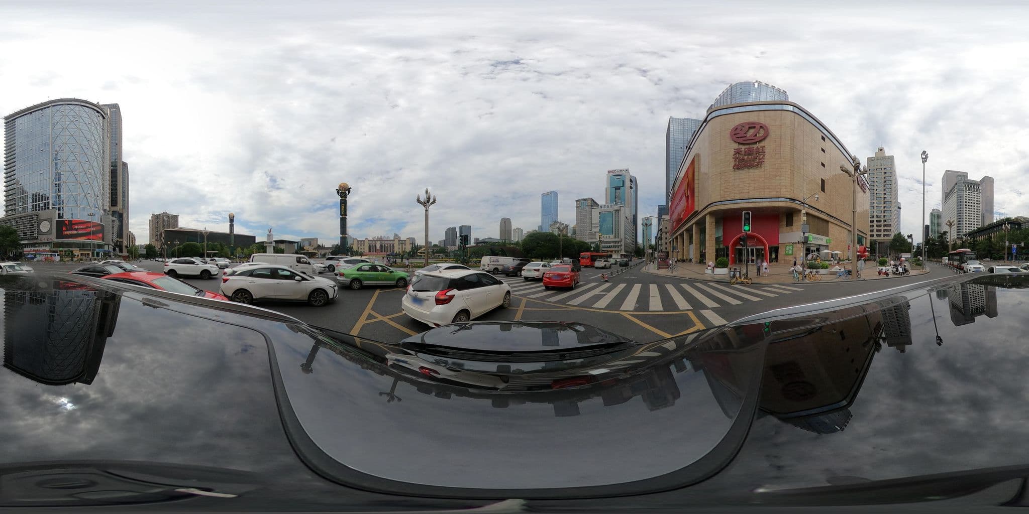 Street view near Chengdu Garden Hotel, Chengdu — © adirricor (CC BY-SA · Mapillary)
