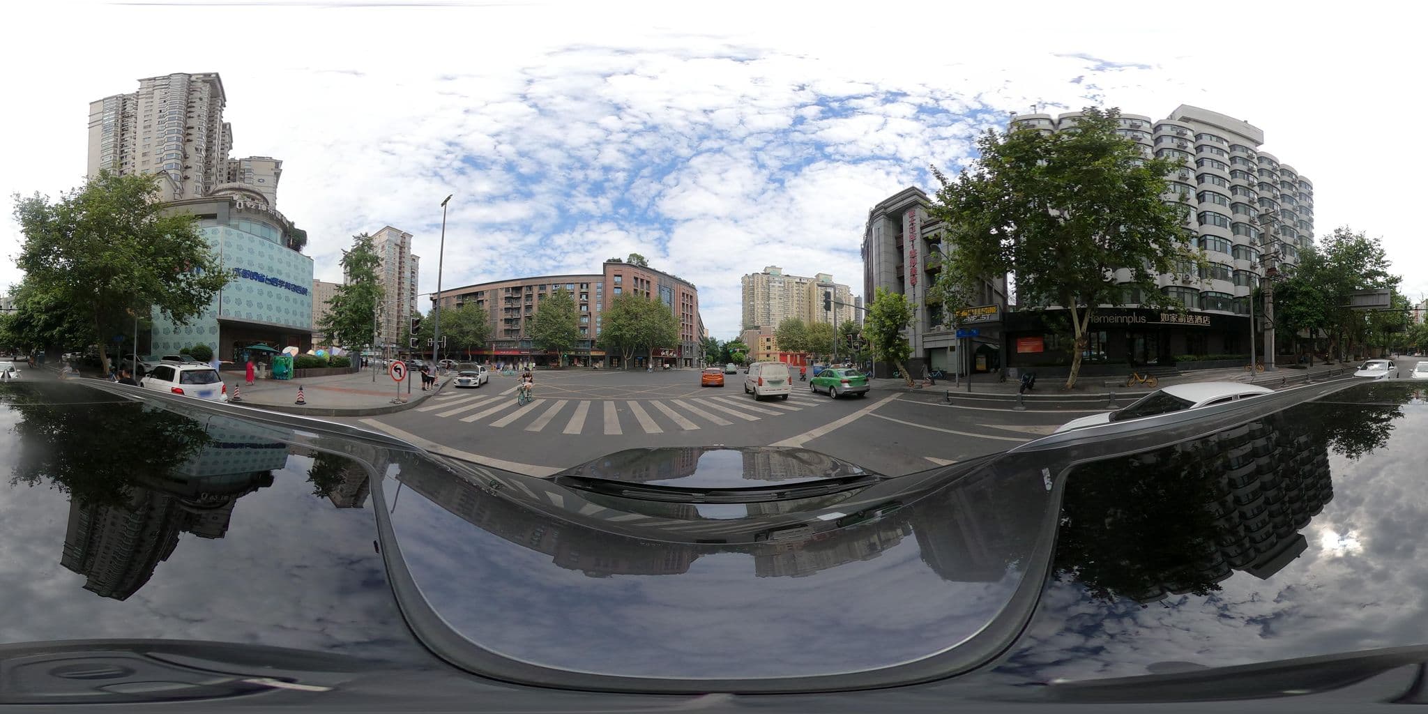 Street view near Home Inn Plus, Chengdu — © adirricor (CC BY-SA · Mapillary)