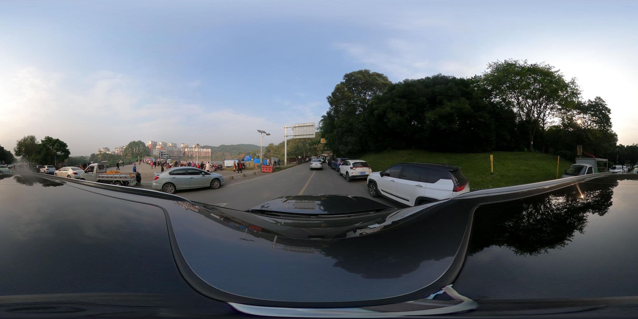 Street view near 新花都酒店, Chengdu — © adirricor (CC BY-SA · Mapillary)