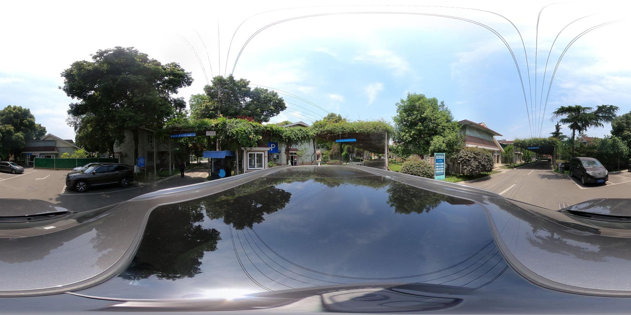 Street view near 十八步岛酒店, Chengdu — © adirricor (CC BY-SA · Mapillary)