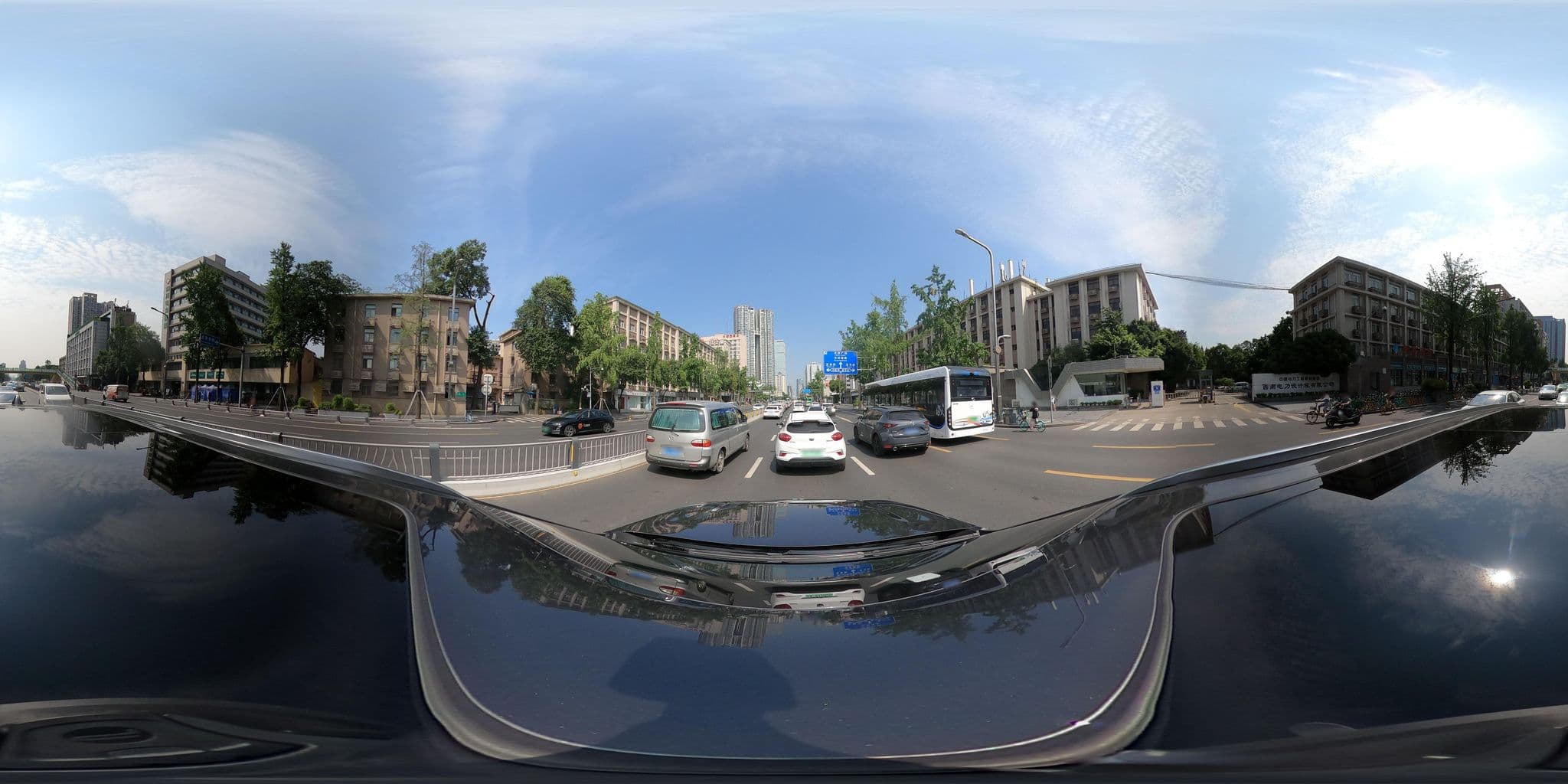 Street view near 汉庭快捷春熙路店, Chengdu — © adirricor (CC BY-SA · Mapillary)