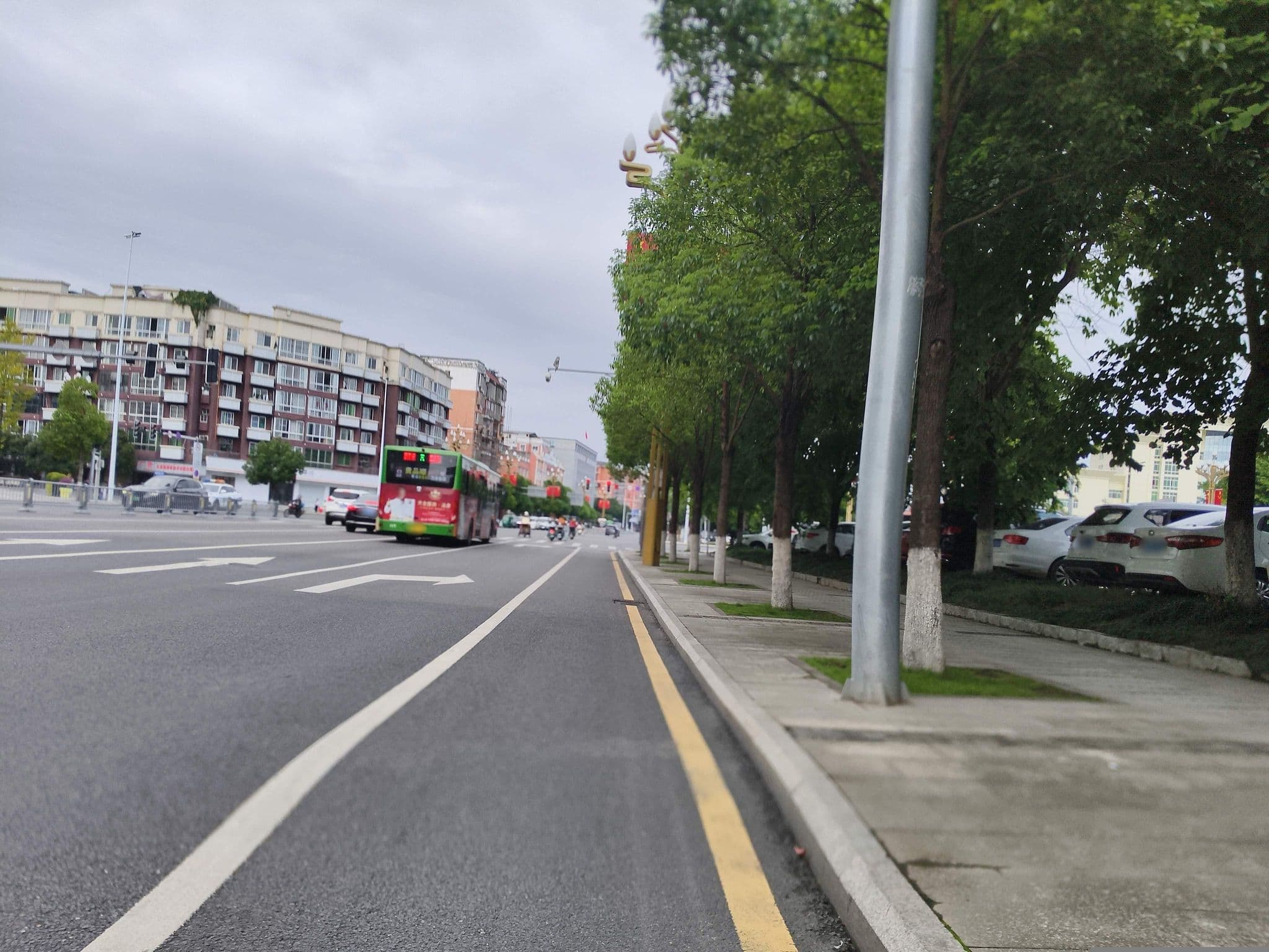 Street view near 南充休闲宾馆, Gaoping — © fuf (CC BY-SA · Mapillary)