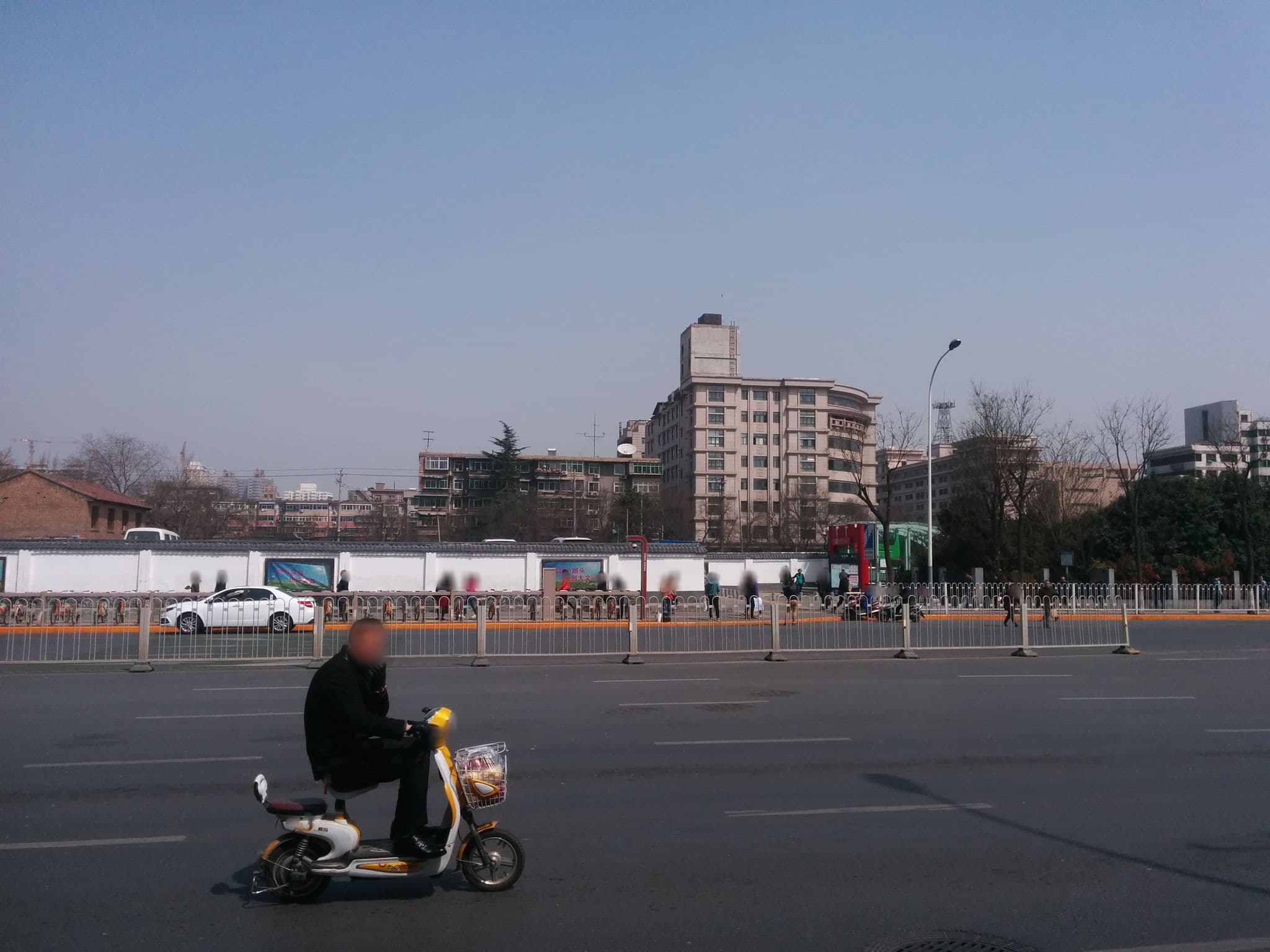 Street view near tooyo, Xi’an — © adflkys (CC BY-SA · Mapillary)
