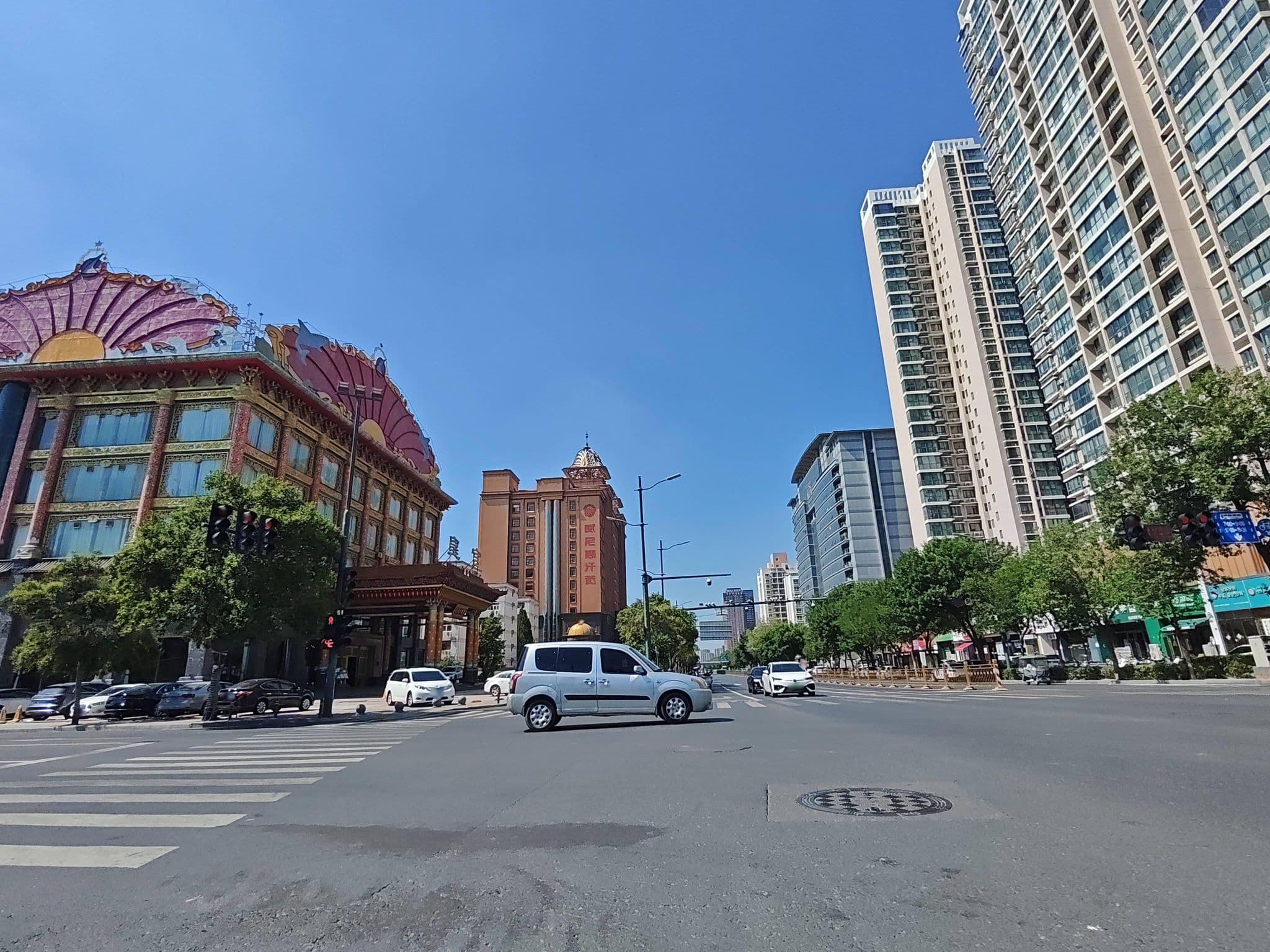 Street view near 郑州世纪客栈, Zhengzhou — © cuiniubeee (CC BY-SA · Mapillary)