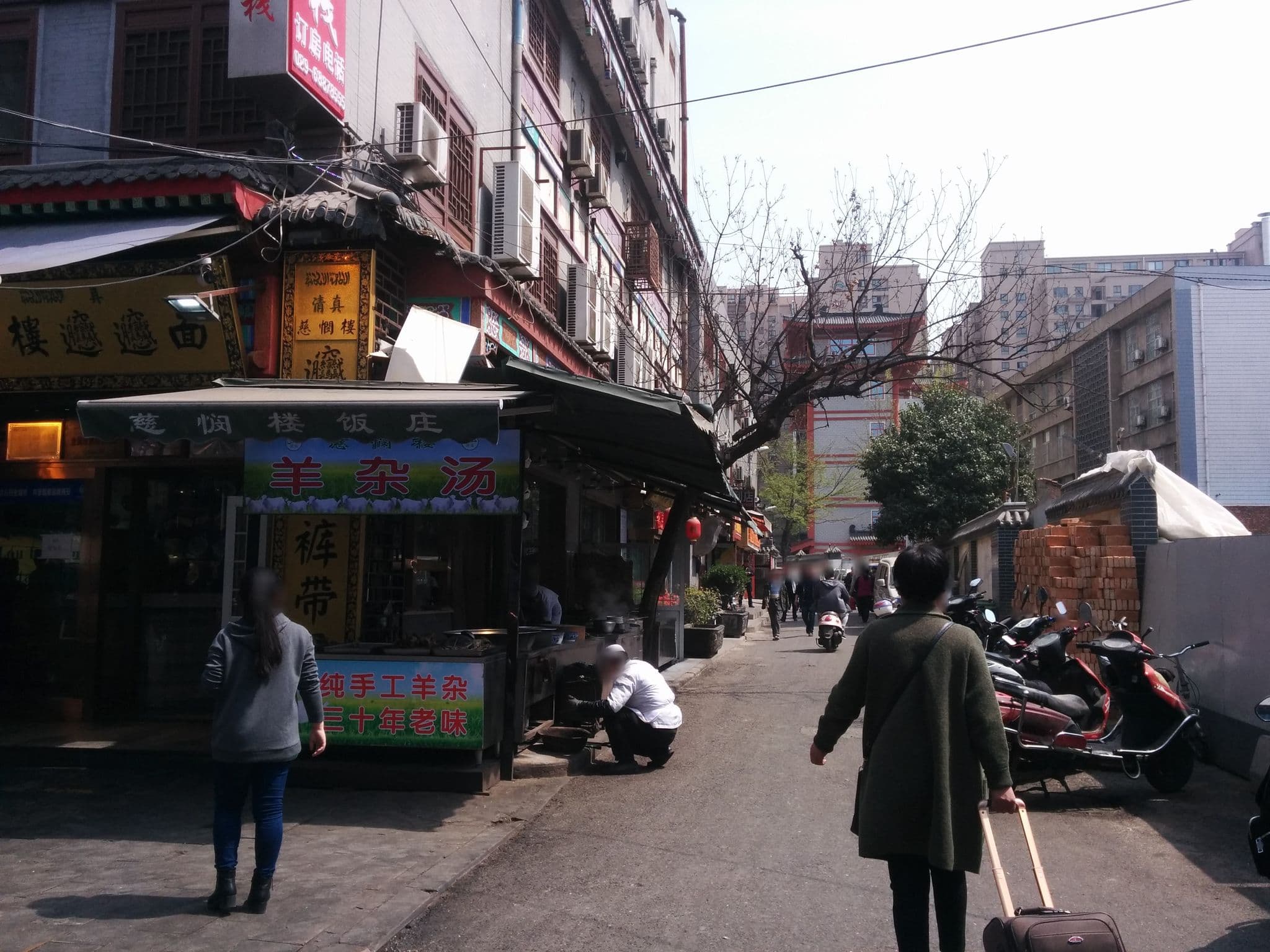 Street view near 快捷酒店, Xi’an — © adflkys (CC BY-SA · Mapillary)