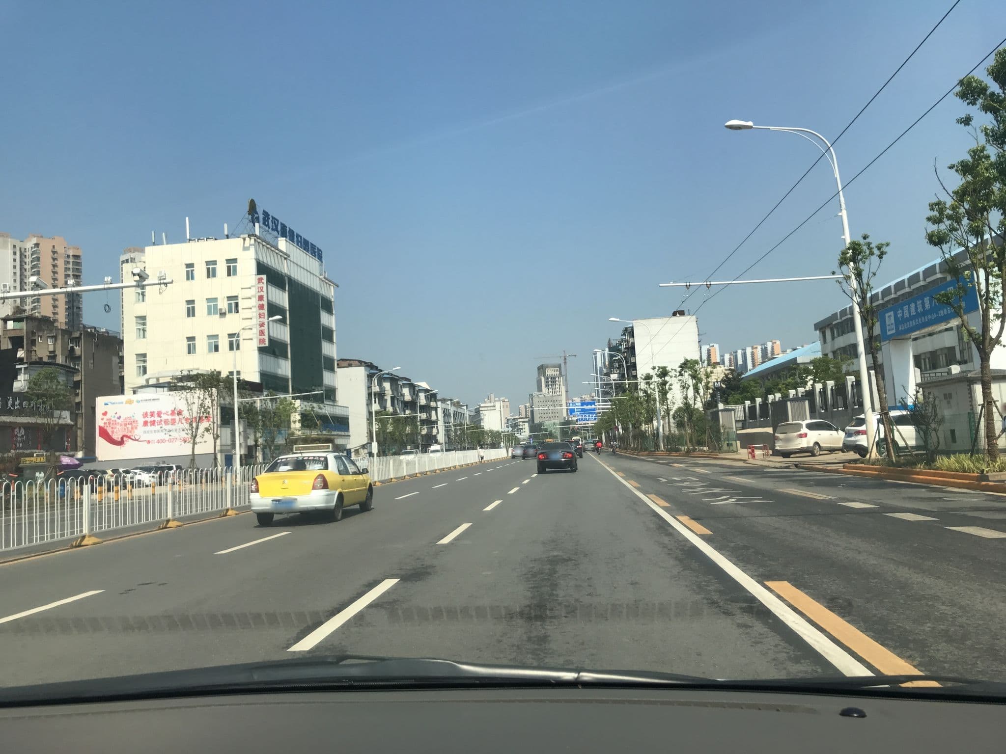 Street view near 武汉小月亮招待所, Wuhan — © jqka (CC BY-SA · Mapillary)