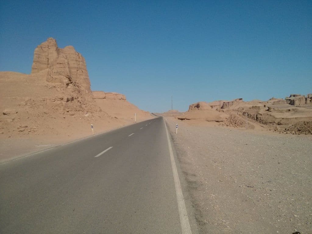 Street view near Bush camp Kaluts desert, Shahdād — © janvanbekkum (CC BY-SA · Mapillary)