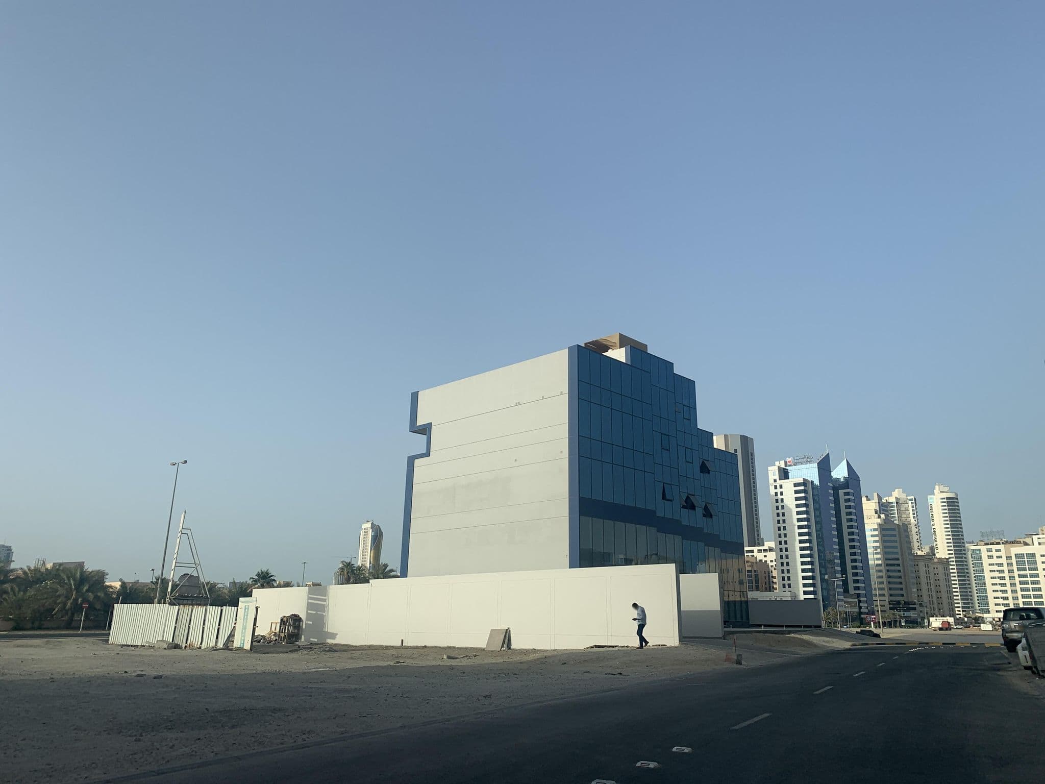 Street view near Alraya'a Suites, Sanābis — © sherif1234 (CC BY-SA · Mapillary)