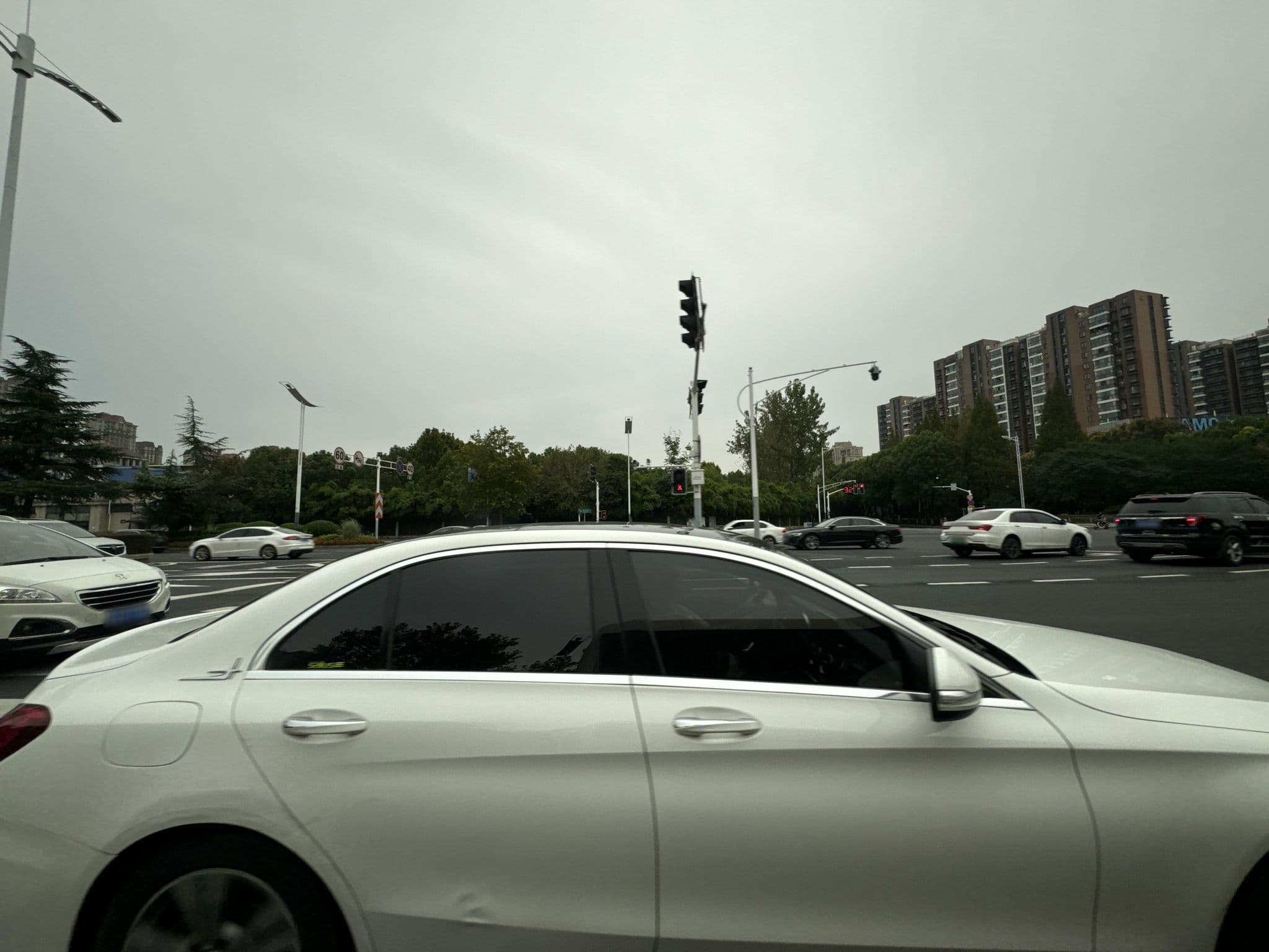 Street view near 肯定之星假日酒店月安店, Nanjing — © filipb (CC BY-SA · Mapillary)