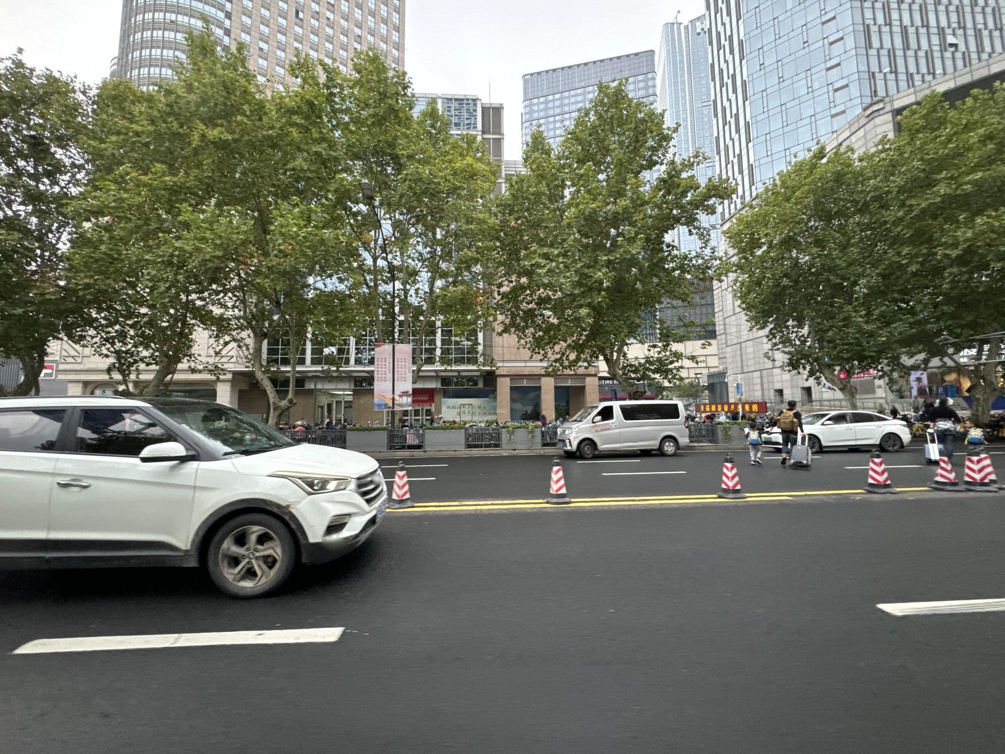 Street view near 南京方缘宾馆, Nanjing — © filipb (CC BY-SA · Mapillary)