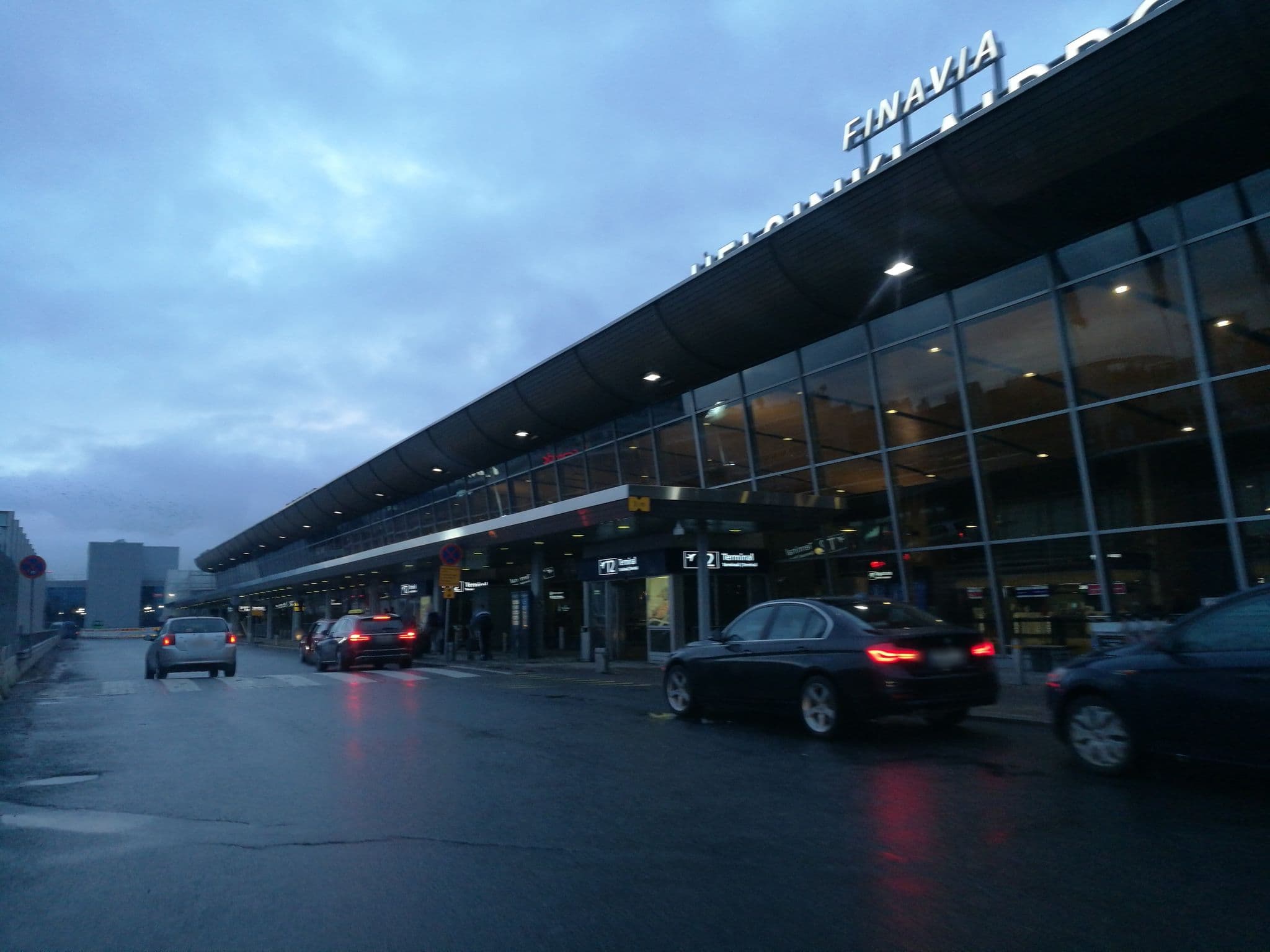 Street view near Comfort Hotel Xpress Helsinki Airport Terminal, Veromies — © jarir (CC BY-SA · Mapillary)