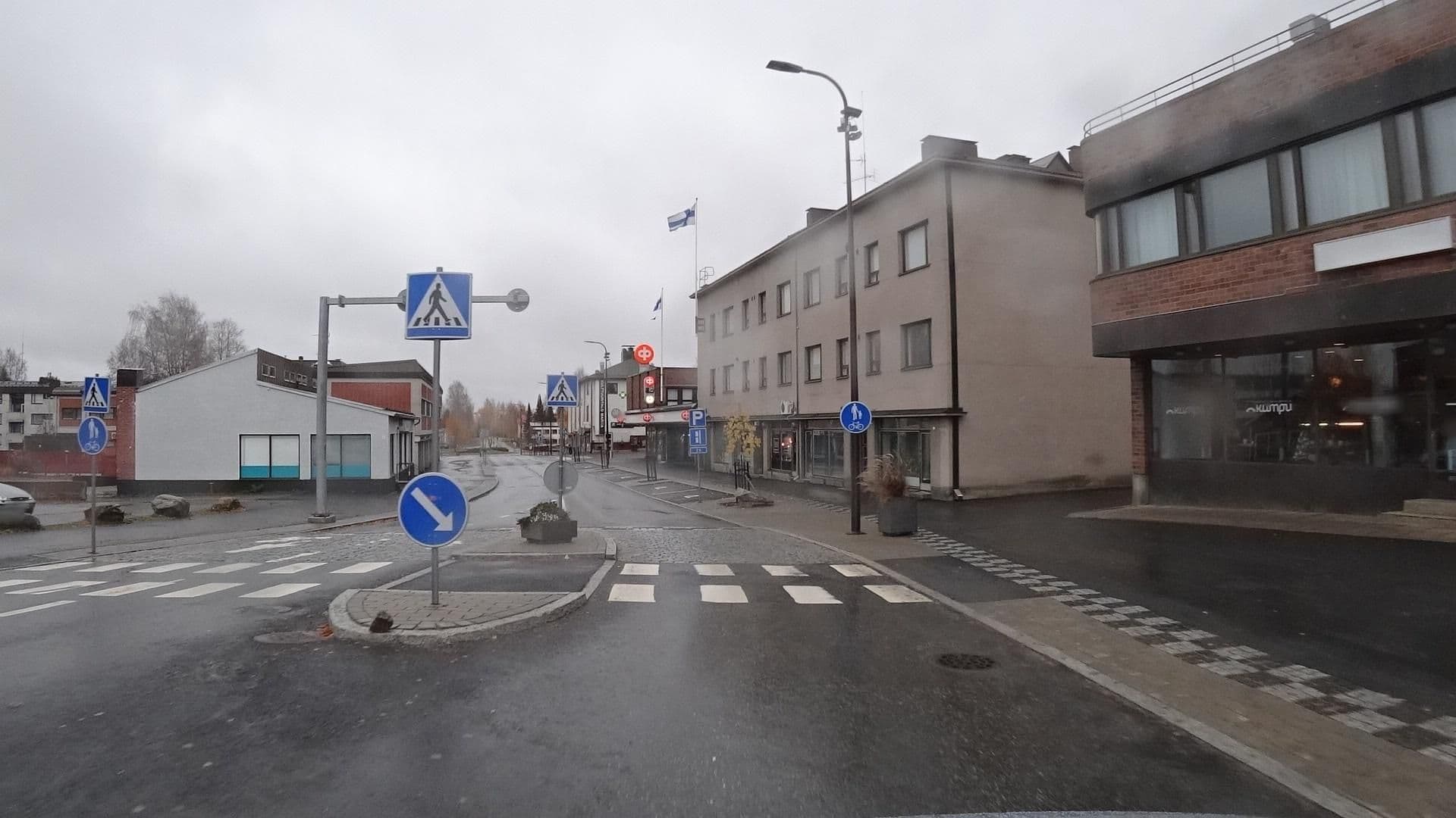 Street view near Hotelliravintola Kumpu, Outokumpu — © kino (CC BY-SA · Mapillary)