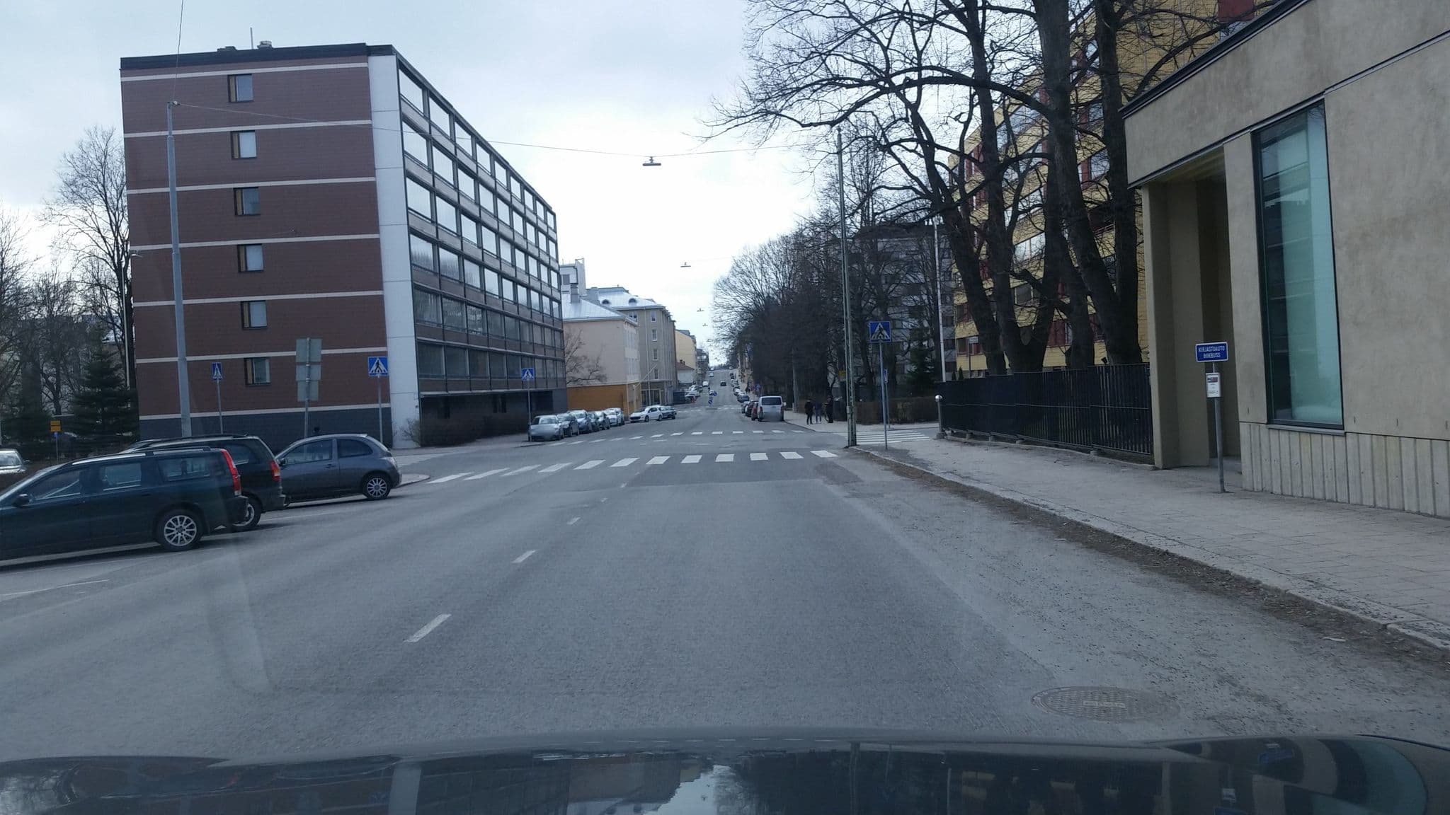 Street view near Tapulitalo, I kaupunginosa — © jaakkoh (CC BY-SA · Mapillary)