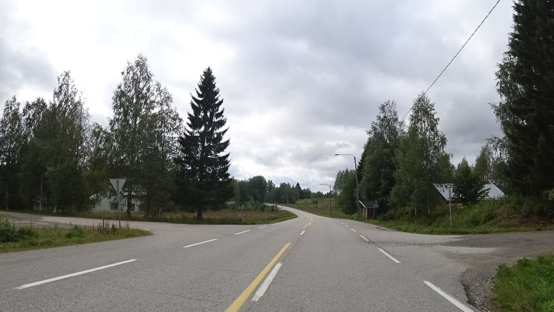 Street view near Arhipanpirtti, Ilomantsi — © kino (CC BY-SA · Mapillary)