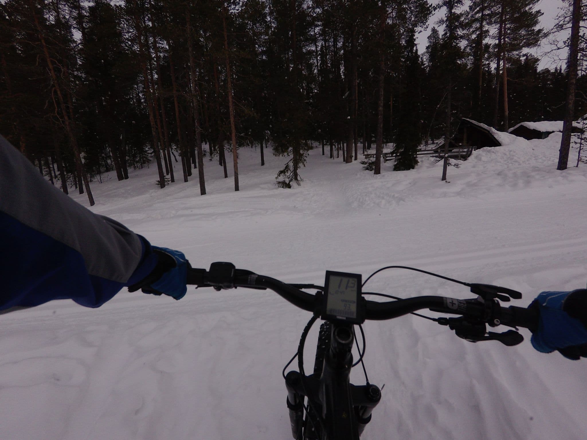 Street view near Kesänkijärvi kota, Kittilä