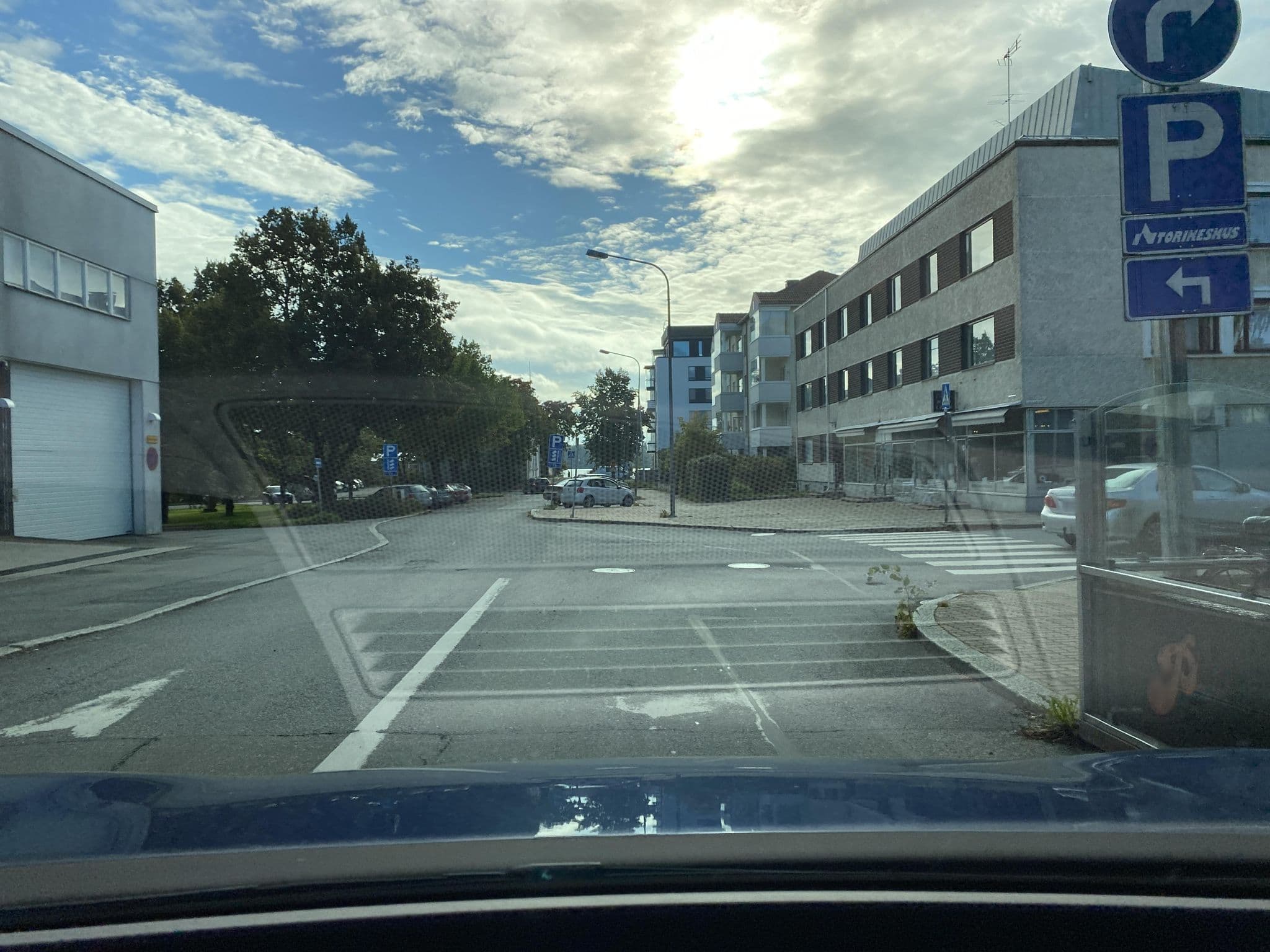 Street view near Putiikkihotelli Pyynpesä, Vammala — © tniemine (CC BY-SA · Mapillary)