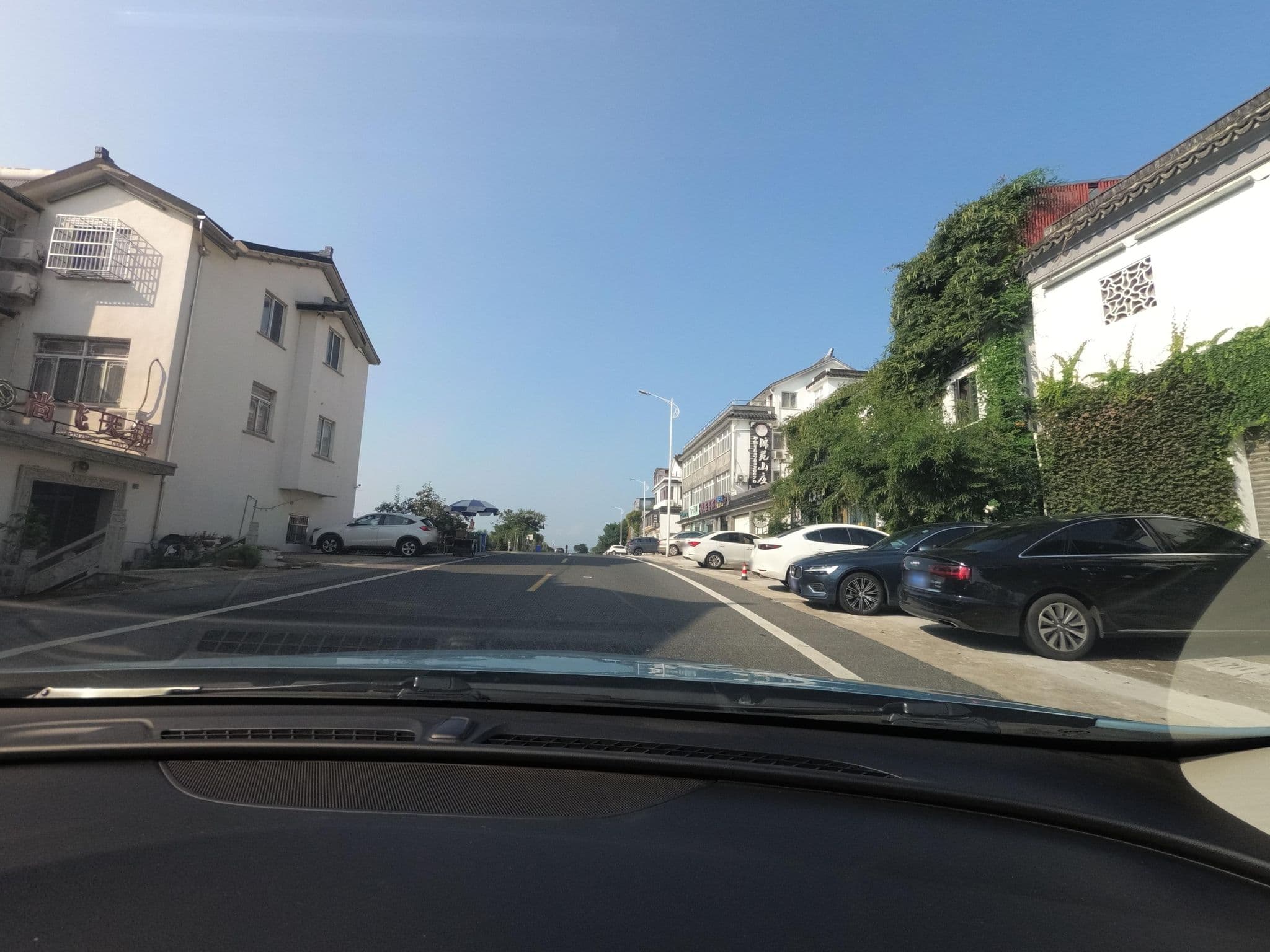 Street view near 錦苑山莊, Mudu — © recklessxpy (CC BY-SA · Mapillary)